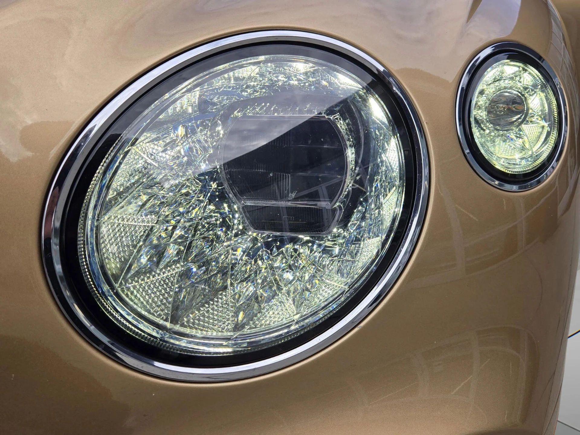 mph020_109044950_fda0bcdb328808f335608538a5cffe77x_641967c388