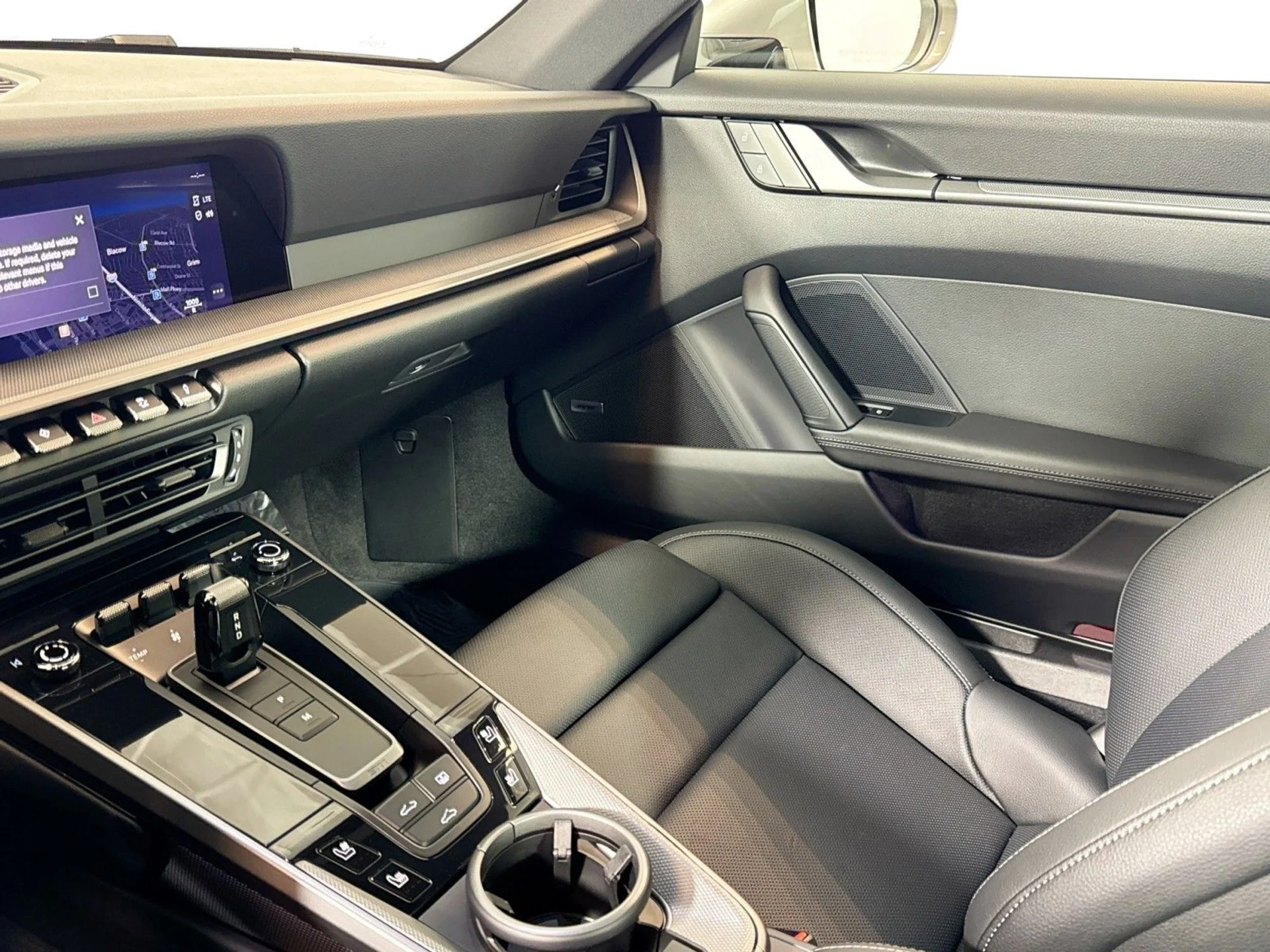 mph020_1095399709_19d7e26a5bca7b1490f9443d84a16fd2_ecd8db1f25