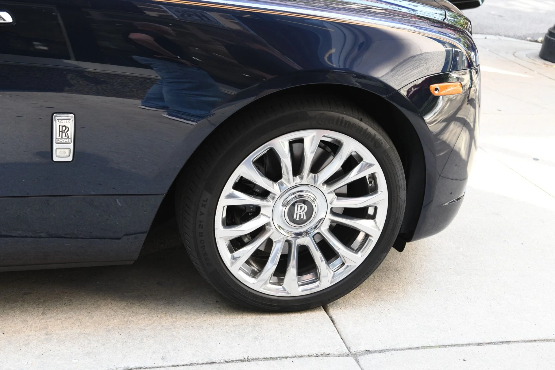 mph020_1098086855_11935_p22_l_421cac9b30