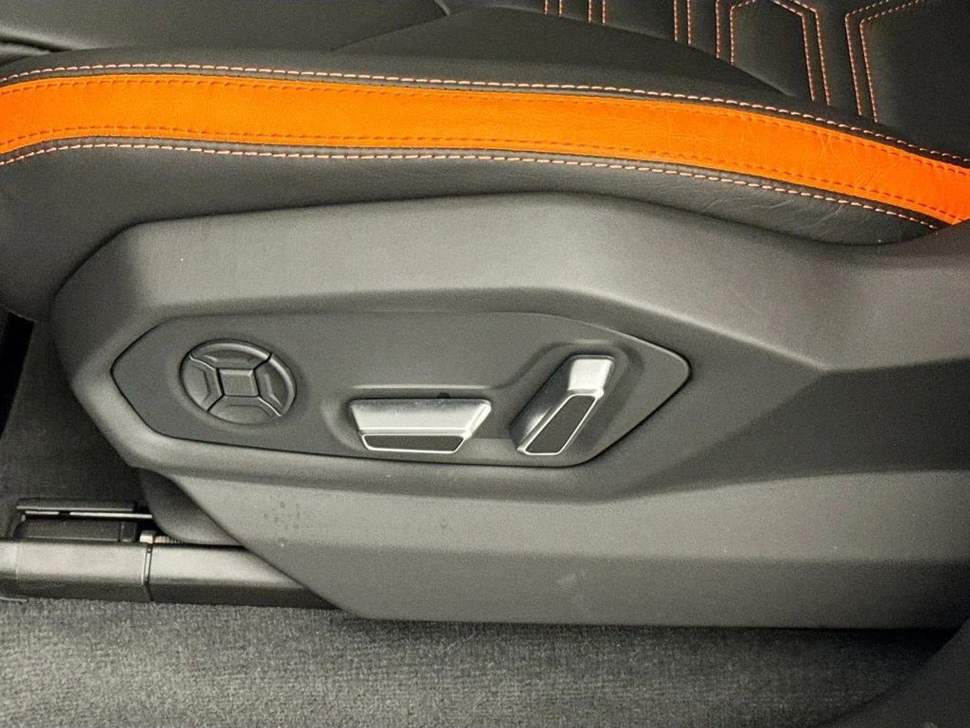 mph020_1101500482_ffc585d0918559123db60ce2ad82de0a_331d45fcc0