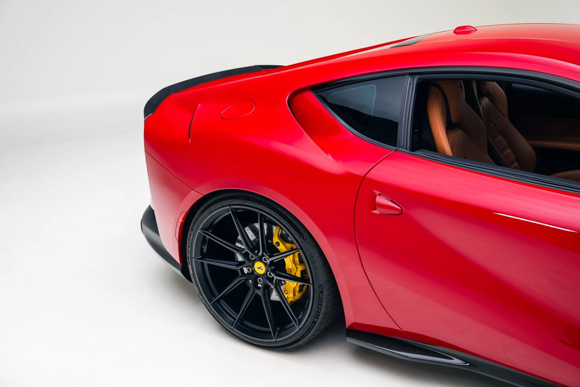 mph020_1111424531_Used_2019_Ferrari_812_Superfast_1766432175_c7a7a721d8