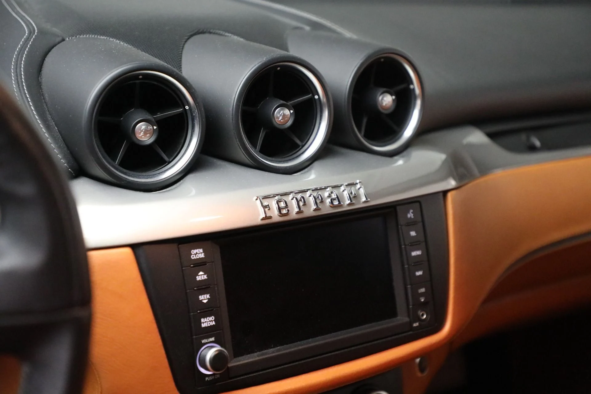 mph020_1113956864_Used_2012_Ferrari_FF_6d2f758224