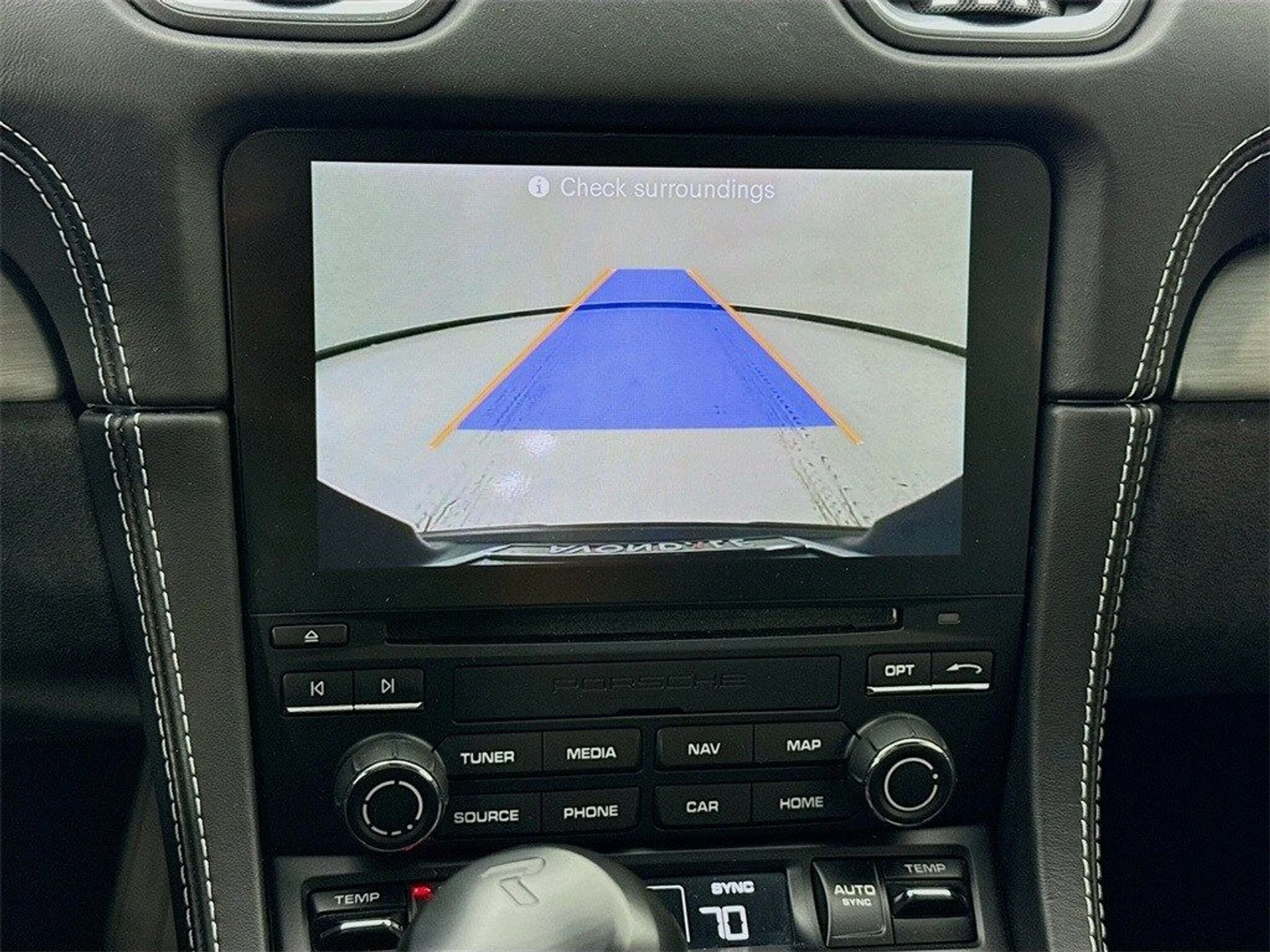 mph020_1118029156_b47d28b3cd8e546e8429b8bb76797aebx_17b70d6724