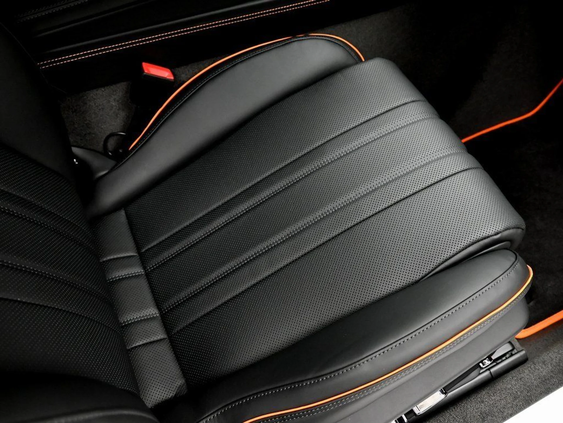 mph020_1118032385_eaf36d126ad4f3572fd74434954bd211_87d7cfc205