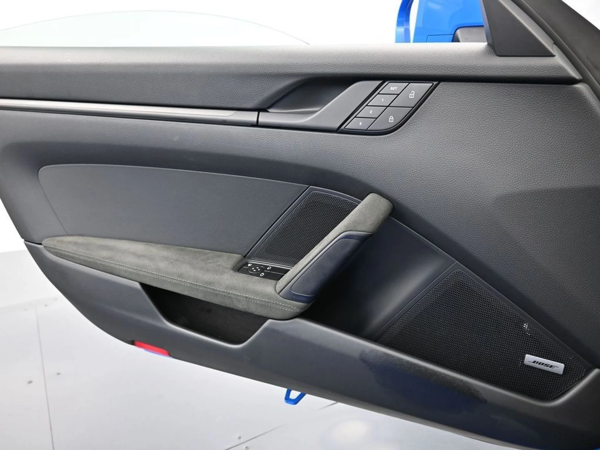 mph020_1122053354_48e20ed77130638ab8014bef4cddf48f_728581b17b