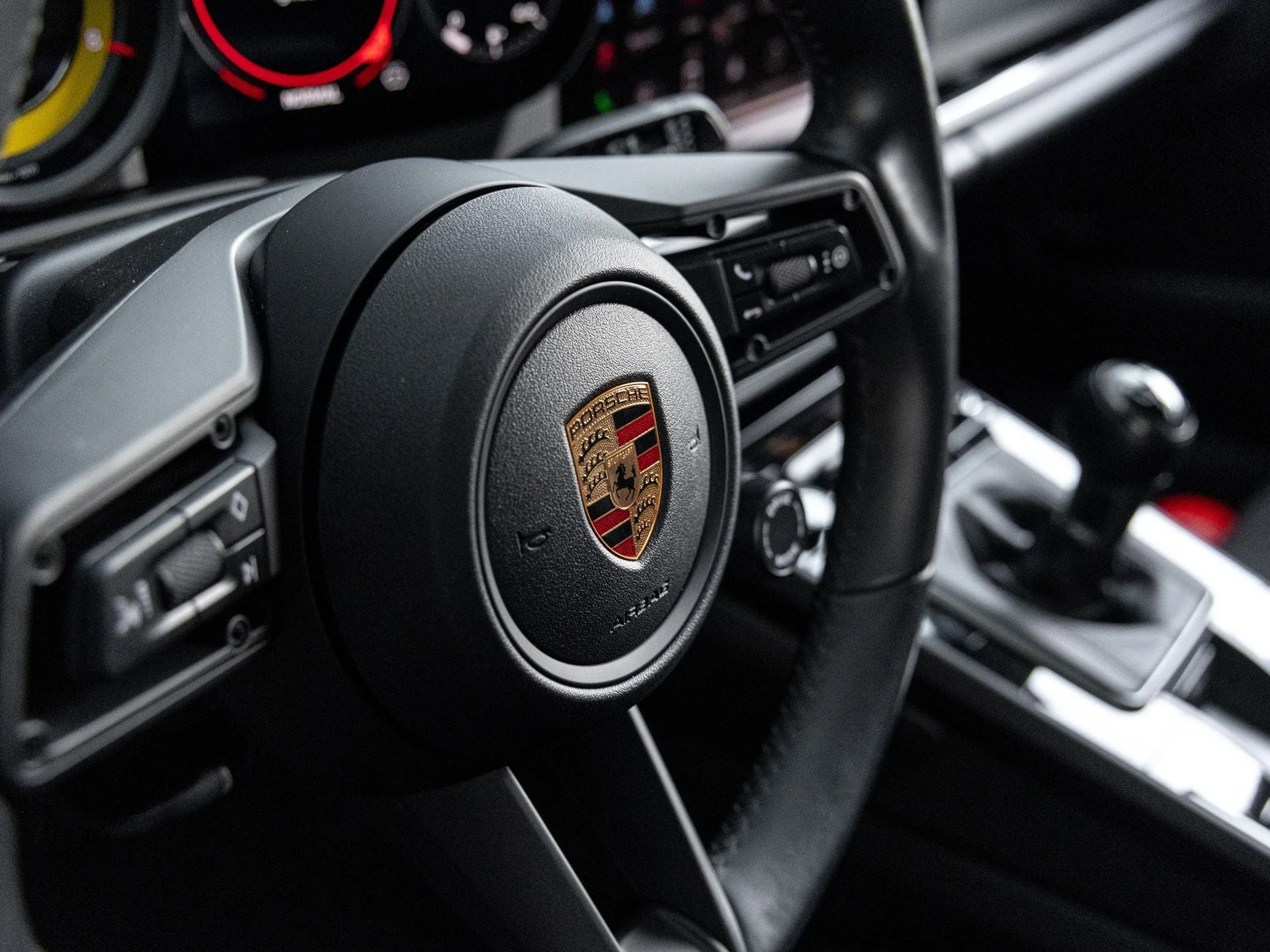 mph020_112617227_21_65515a3ec1