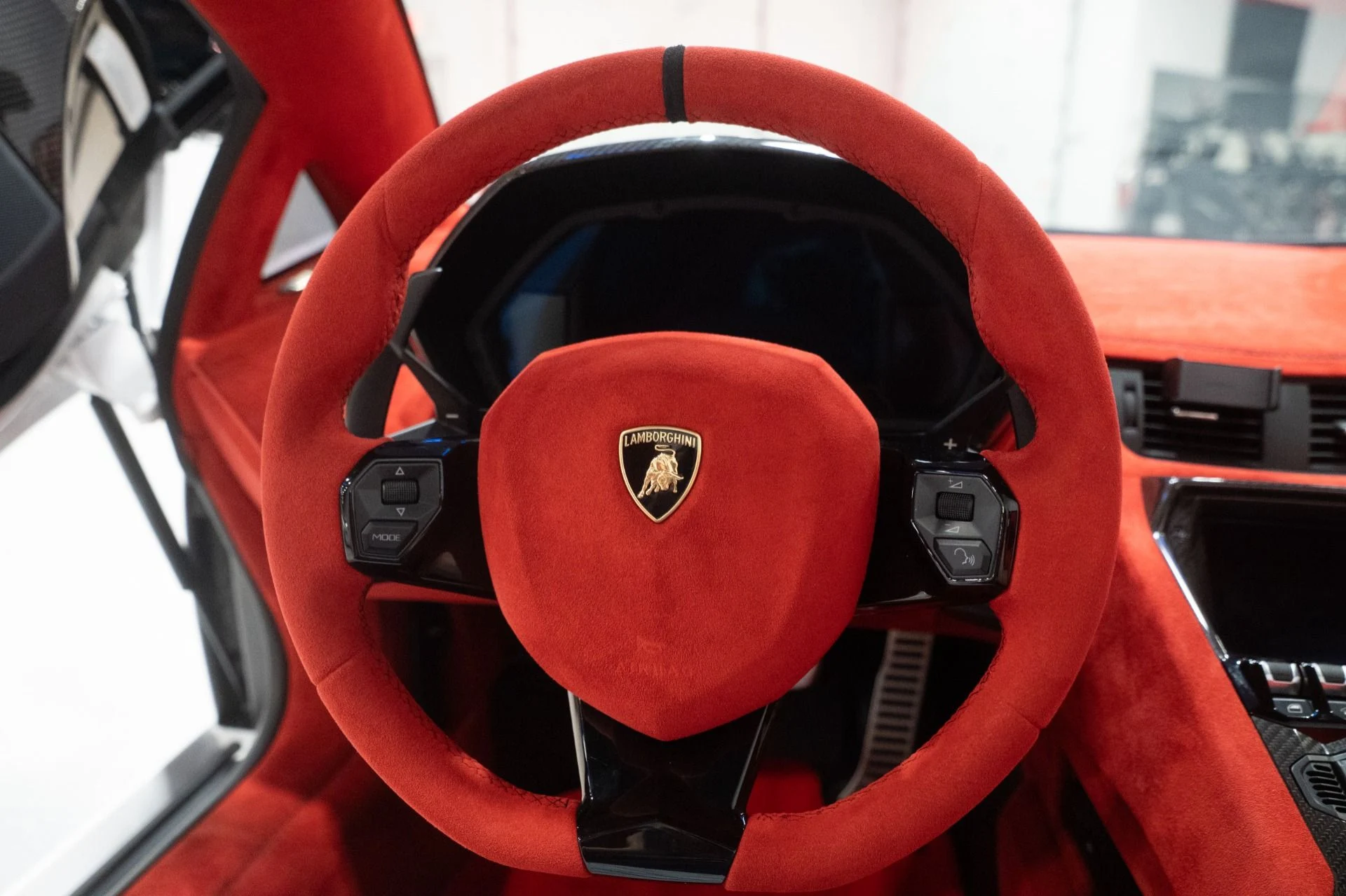 mph020_1137562180_Used_2020_Lamborghini_Aventador_LP_770_4_SVJ_1784235565_6a89a4d12d