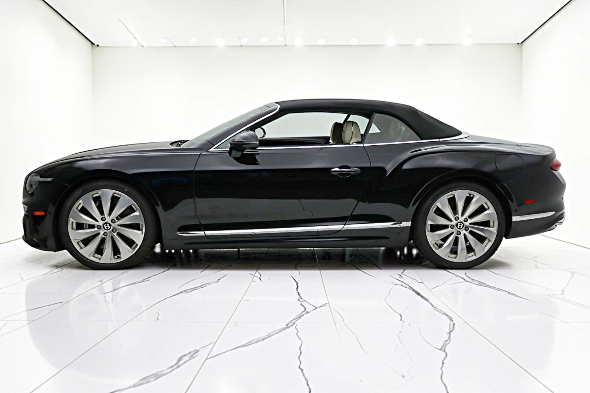 mph020_113998258_New_2026_Bentley_Continental_GTC_5ae14c111d
