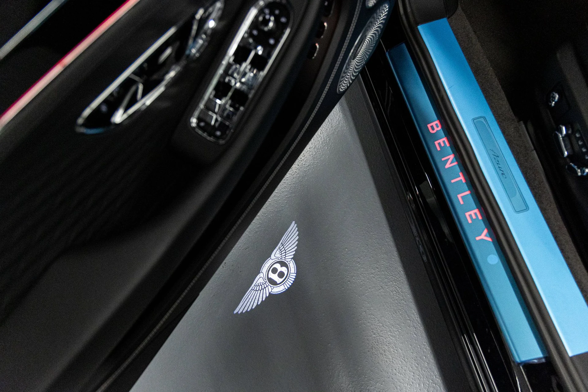 mph020_1140779677_7dee0c672f0795f64960b3445b401229x_860fc43d09