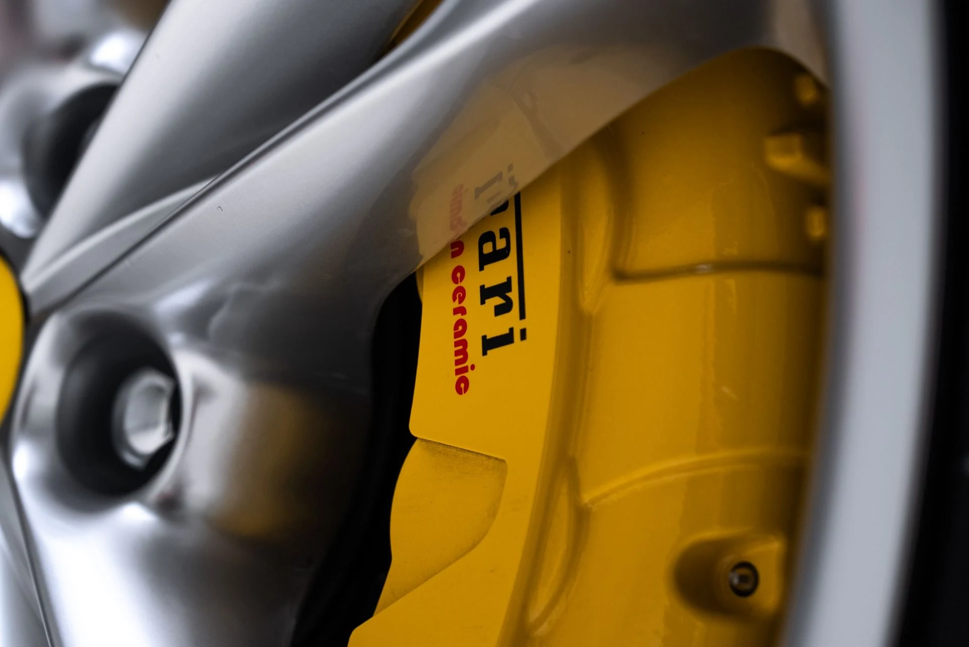 mph020_1143224293_Used_2024_Ferrari_296_GTB_1775861527_ed50952089