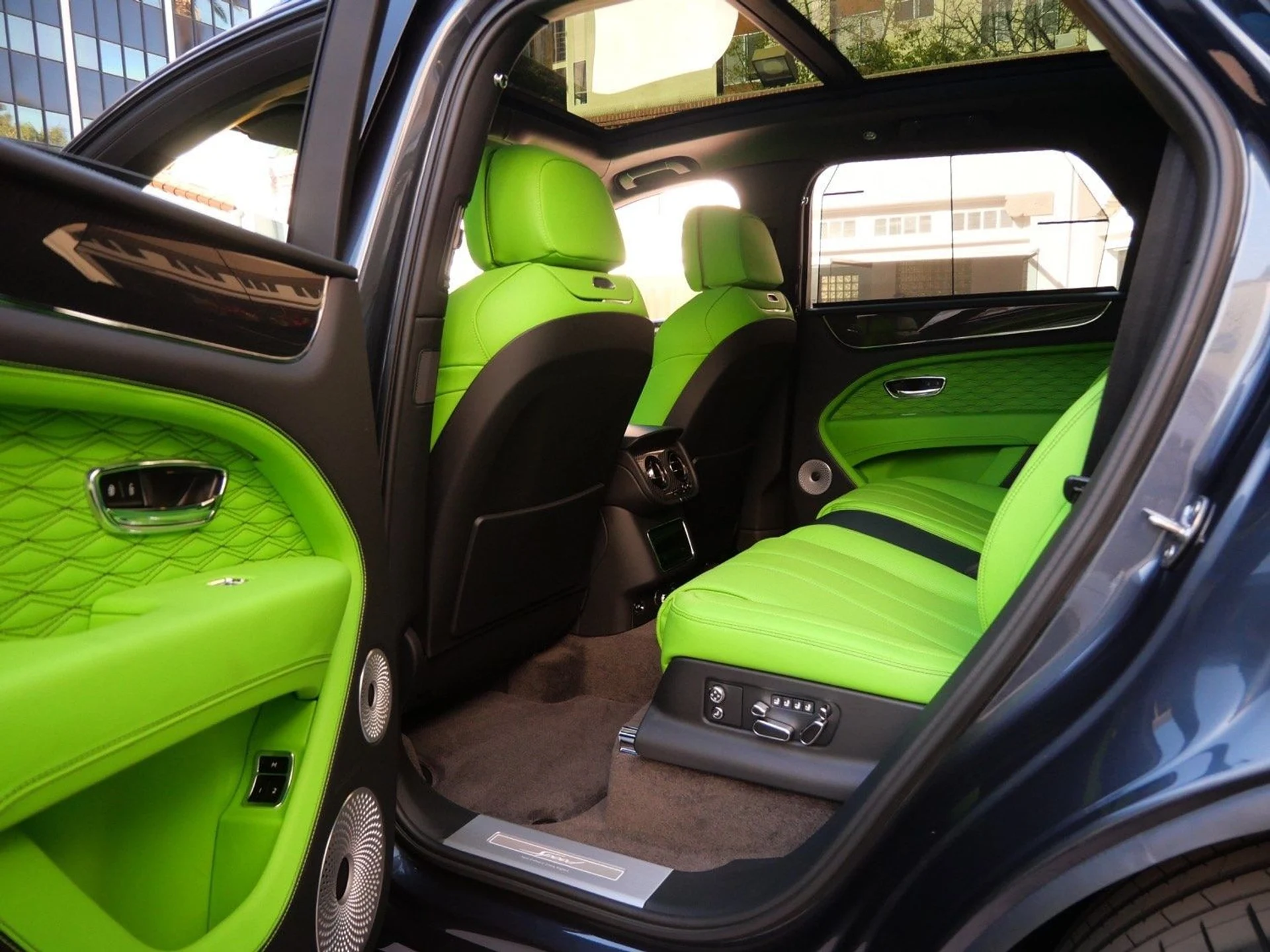 mph020_1146300074_caab95e8f3b2eecae5878cc5325d0490x_e4044c61ed