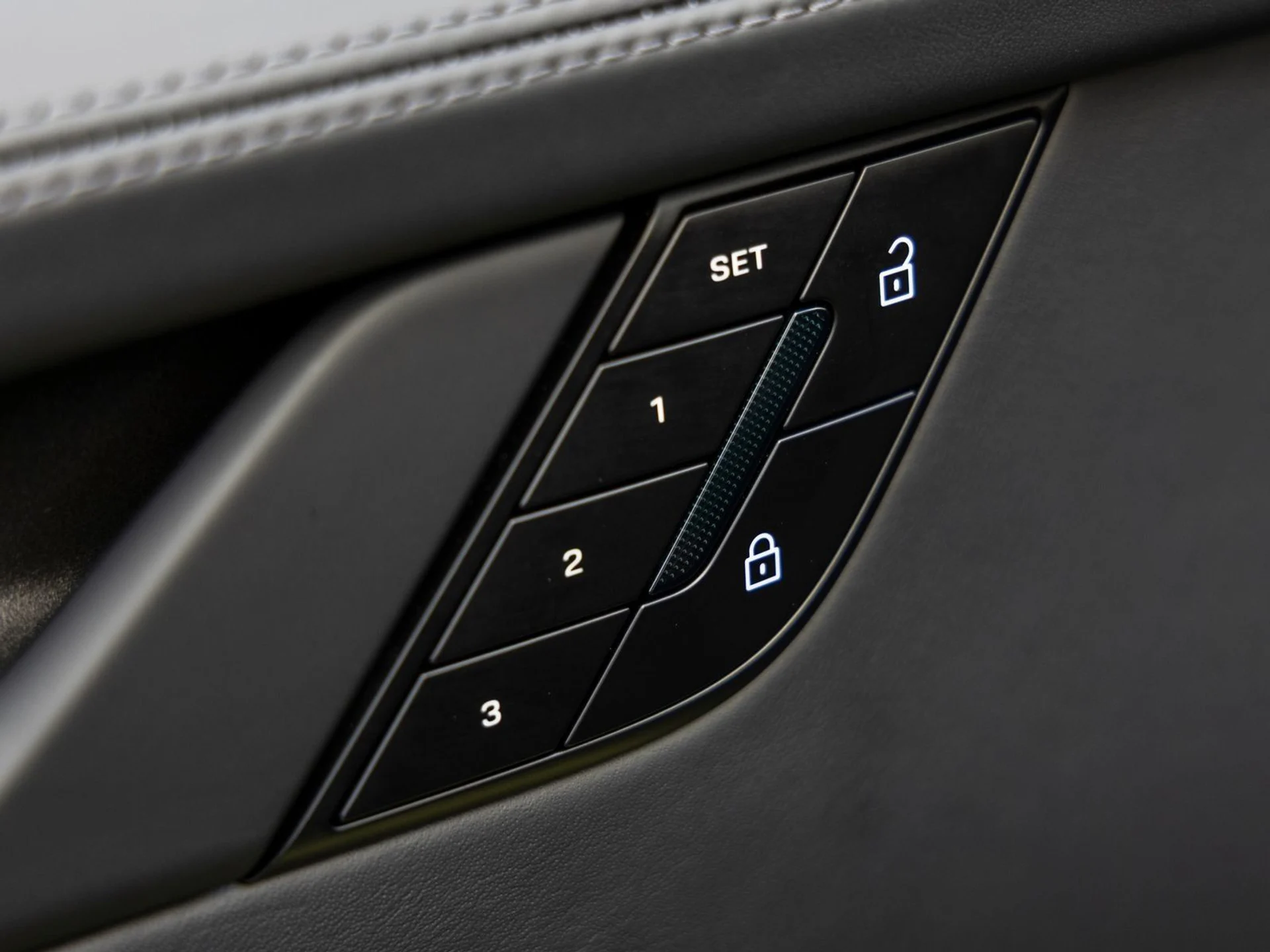 mph020_1156537155_21_f21193ad5a