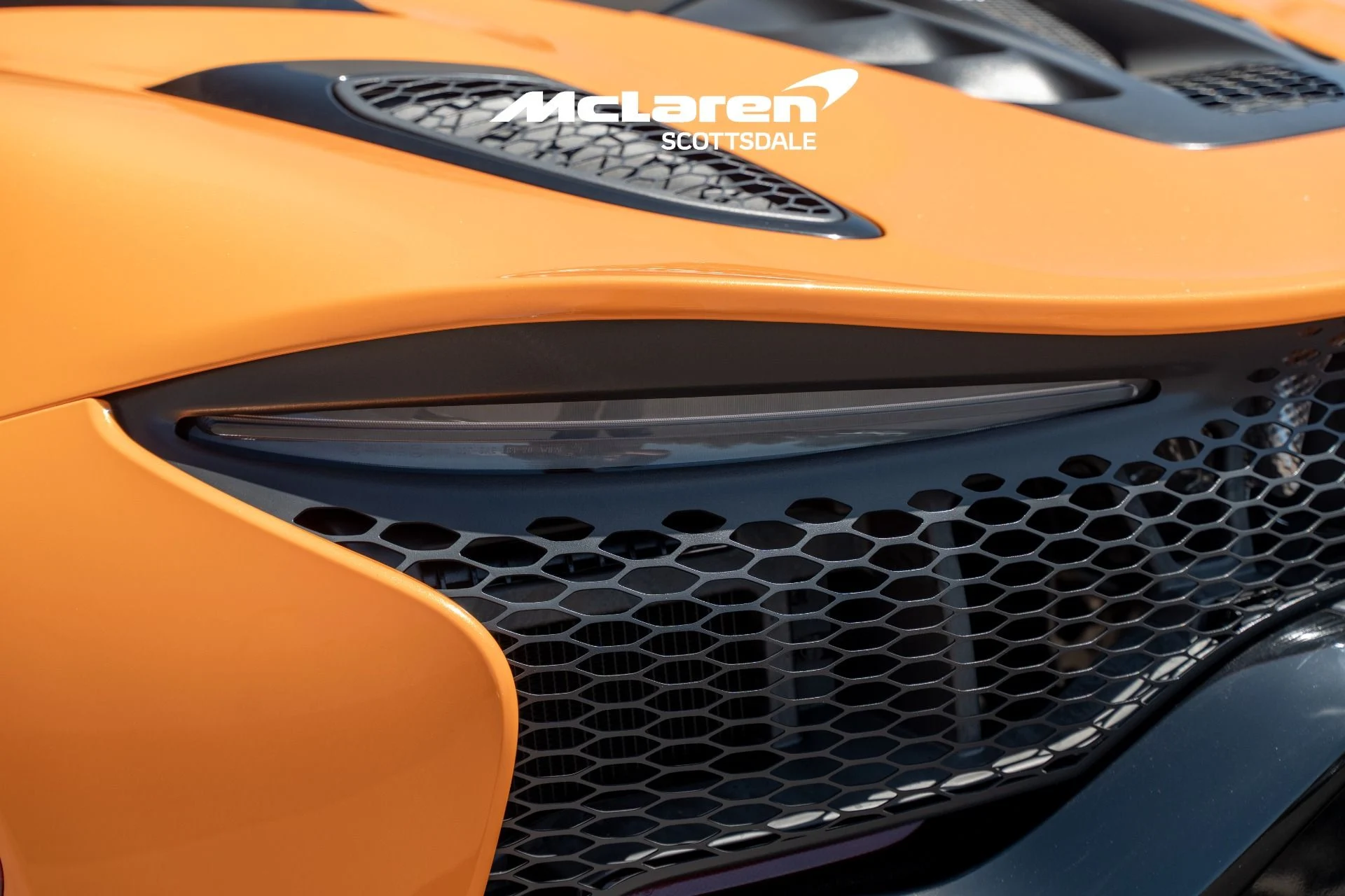 mph020_1158967196_Used_2025_MCLAREN_ARTURA_1785519207_139366db37