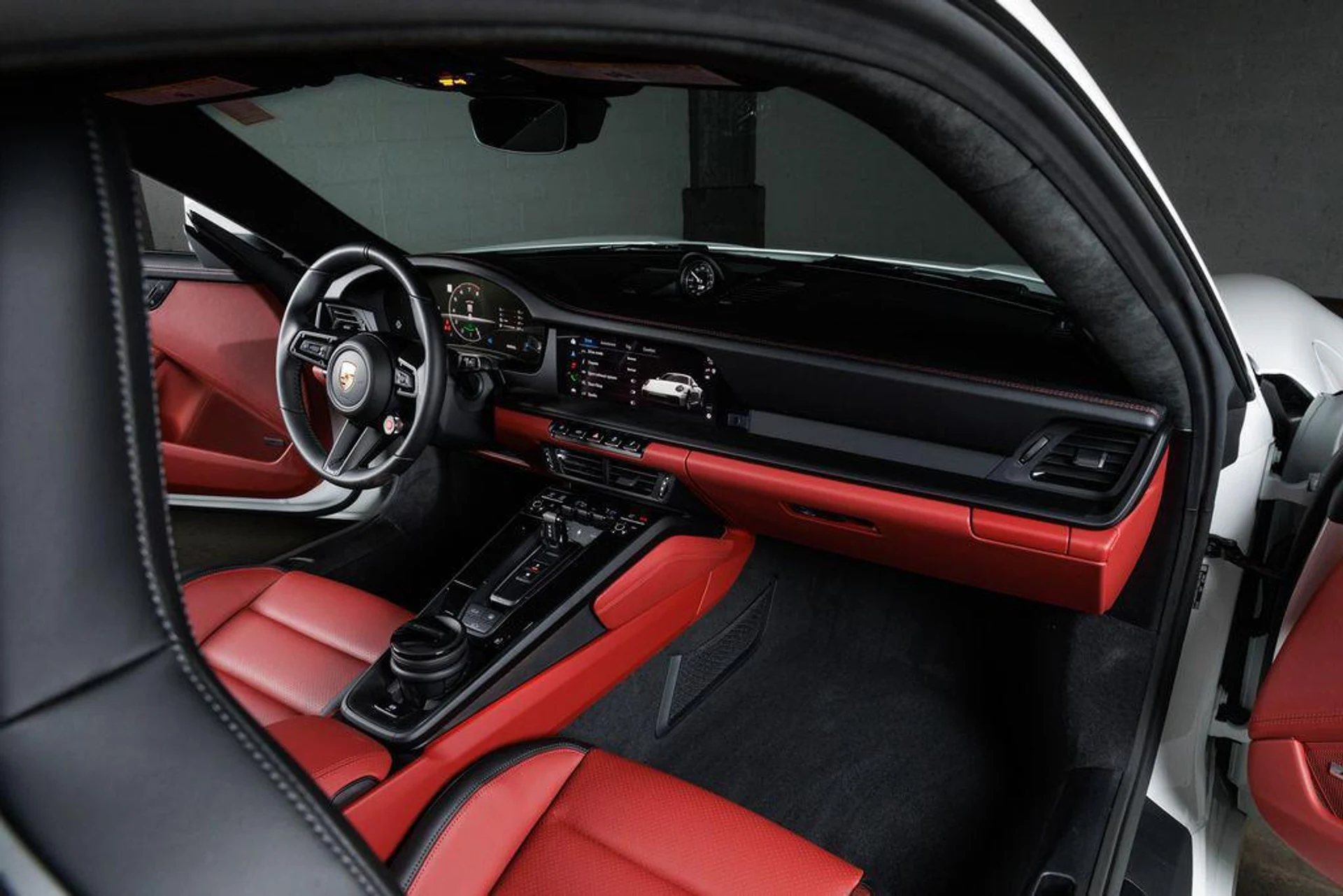 mph020_1160556874_Cvwm_B49i_Qa_C_Dcr_6_O_Mjt_bz_D2_Q_43b214a970