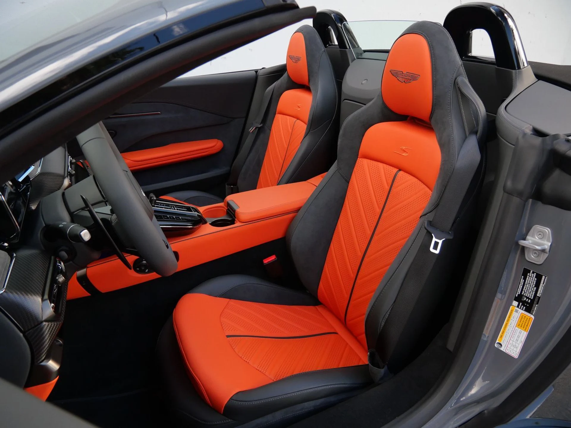 mph020_1172358801_6c8d74d5477f92e7338b82a38c5c229cx_ddb9f1227e