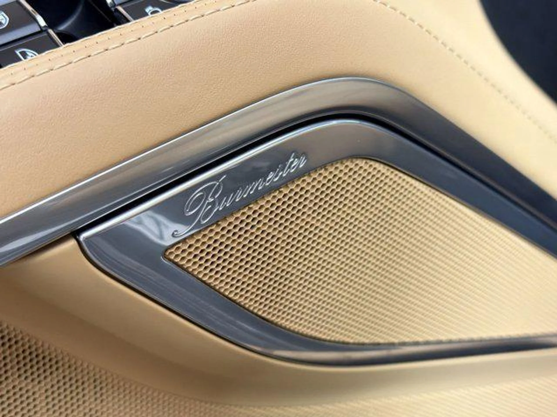 mph020_1180279891_4wqump_FLRWOSD_0_Amd_K4_OXJ_8nzmw_20dc68315a