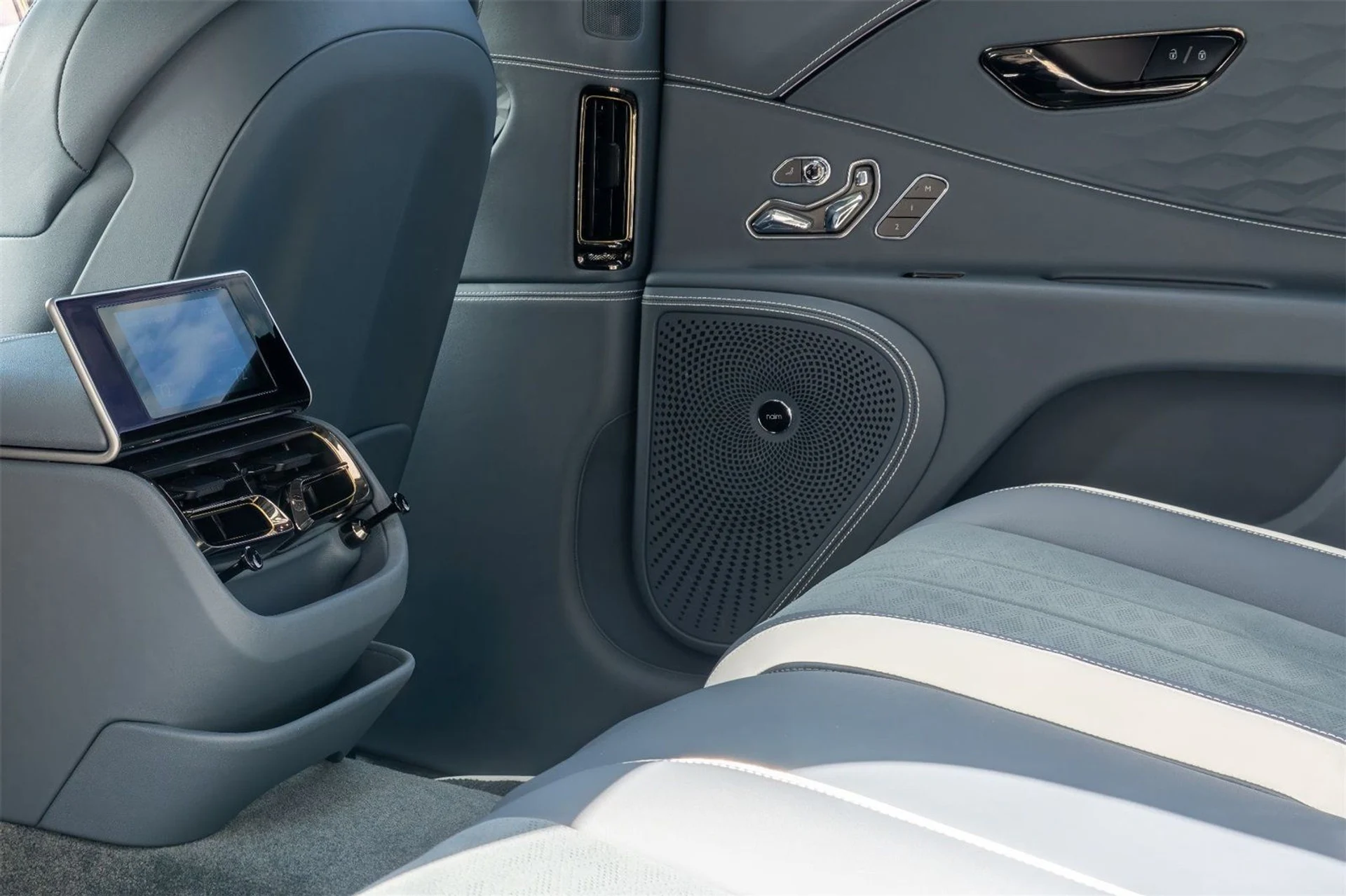 mph020_1188296991_538e13302df90a55dbf5ac44ad900ea8_586722cb12