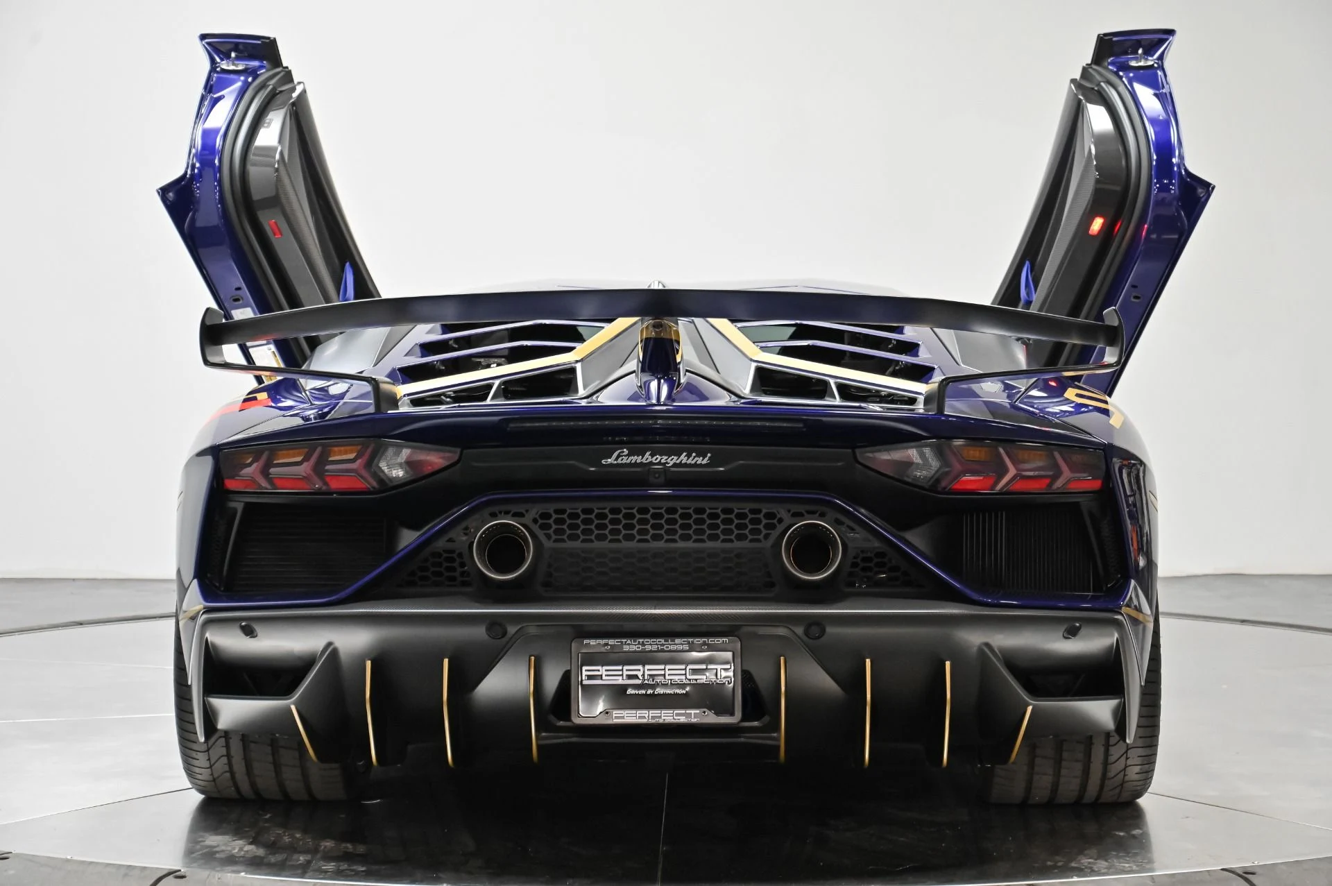 mph020_1189625316_Used_2019_Lamborghini_Aventador_SVJ_1760550459_d20bdf0a35
