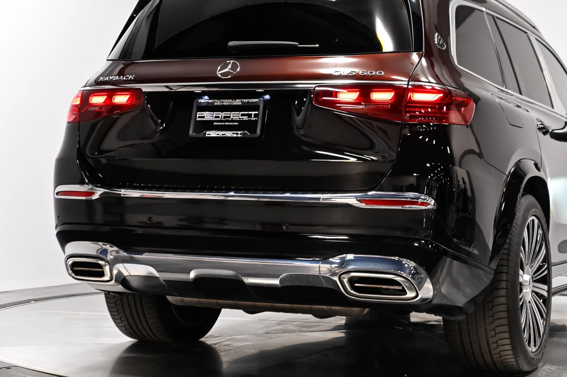mph020_1190064704_Used_2024_Mercedes_Benz_GLS_Maybach_GLS_600_4_MATIC_1789504682_a819cb225a