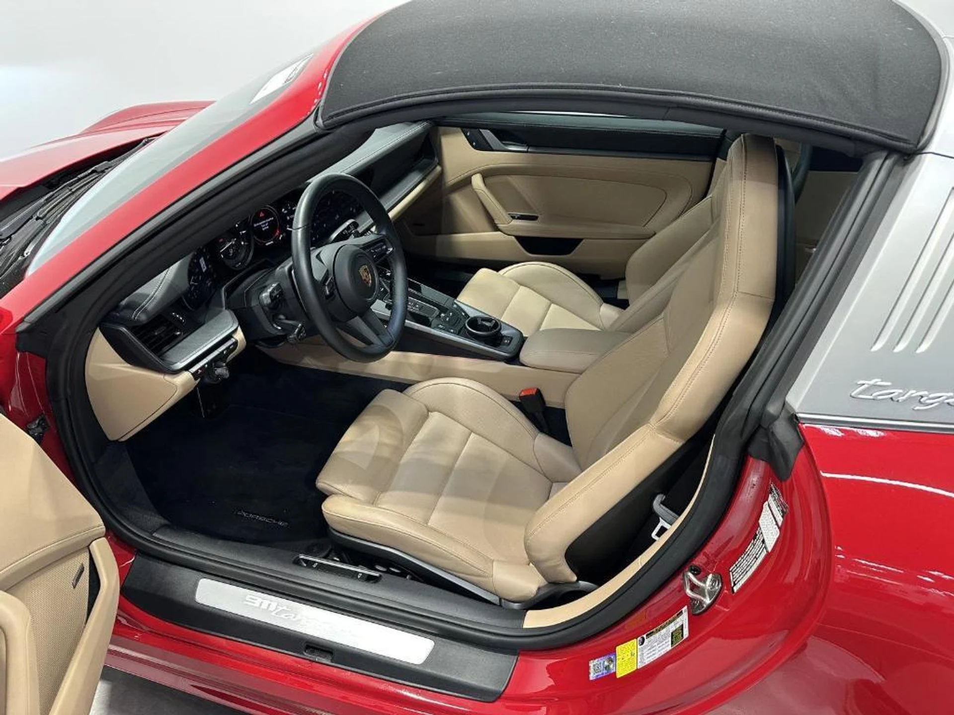 mph020_119039915_plvy_E18_OYEB_Pb_WVW_Rf_Wtwav_K4_822f4fc739