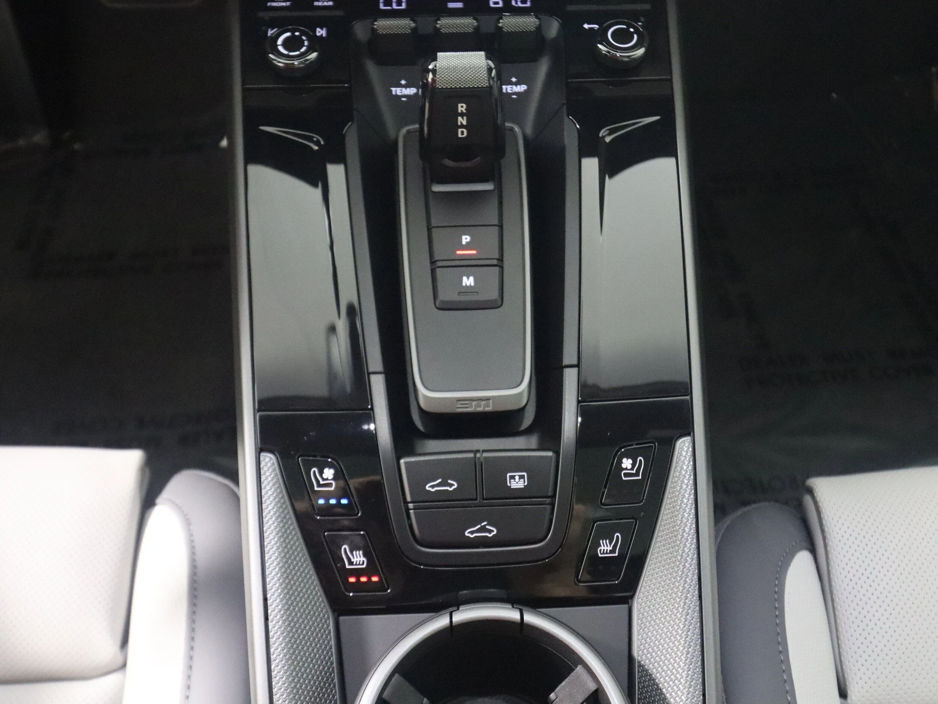 mph020_1193049161_54f3c4ca26c1e0fac9f5eceeea7f5142x_9d1e5507f8