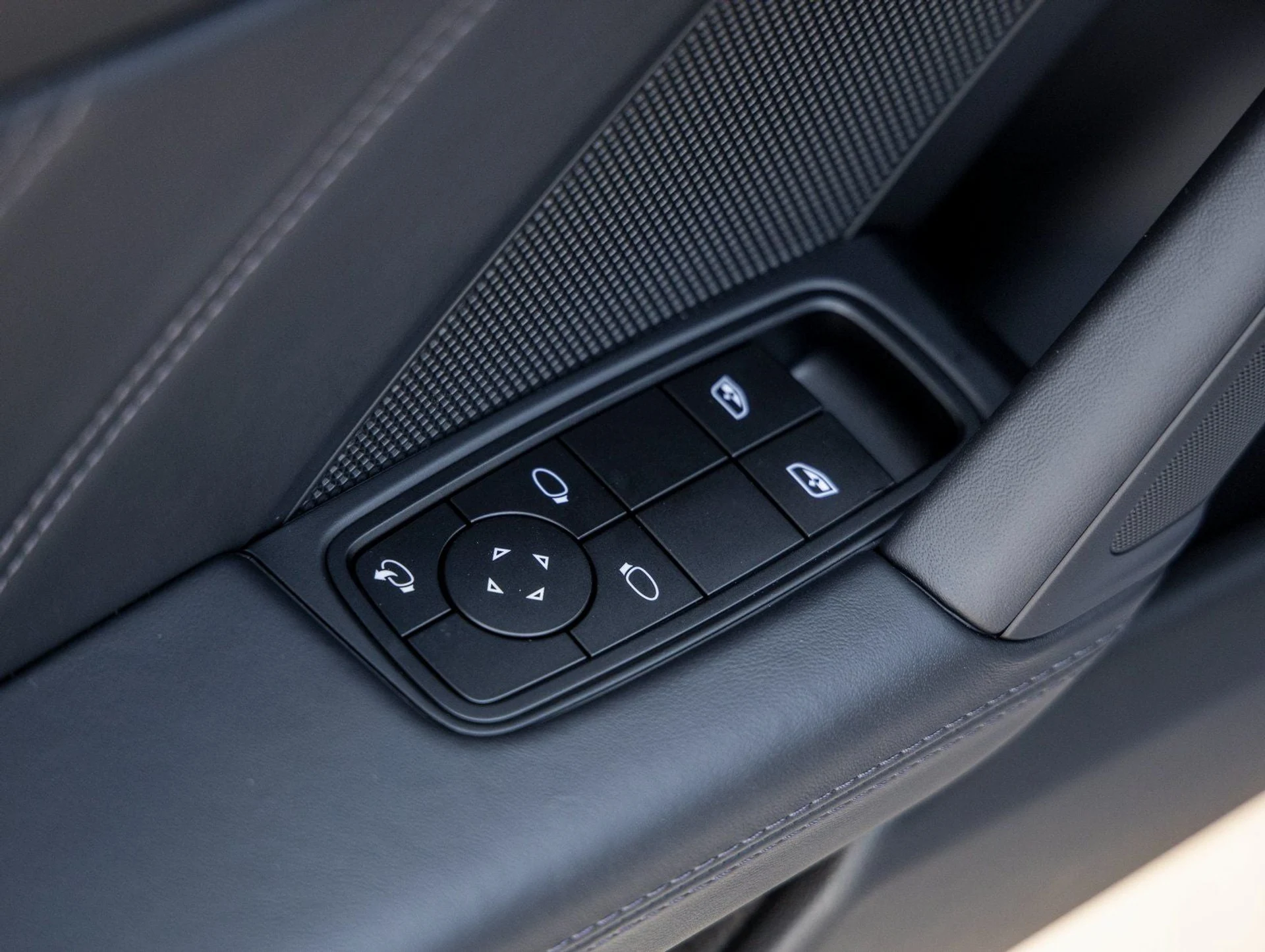 mph020_1205282752_21_fdeaa2a9bb