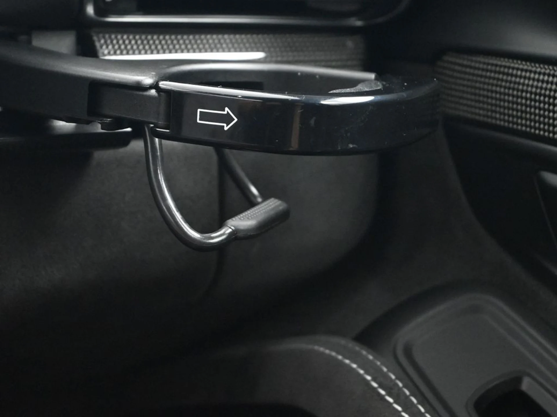 mph020_120677925_c25e937703502e4cae41df9279c0726bx_00dad05e8b