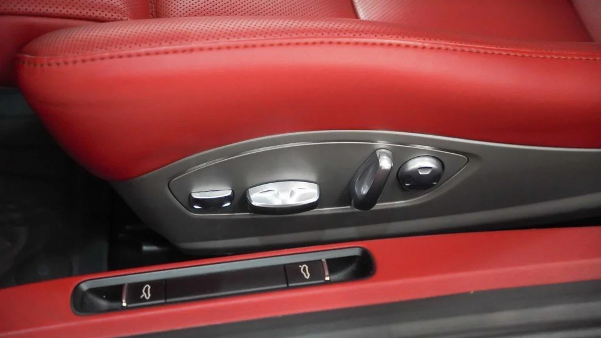 mph020_1212149533_gc_EFGMOQYR_Elerd_PN_Pae_Fw_JC_Hq_U_e5d218a652