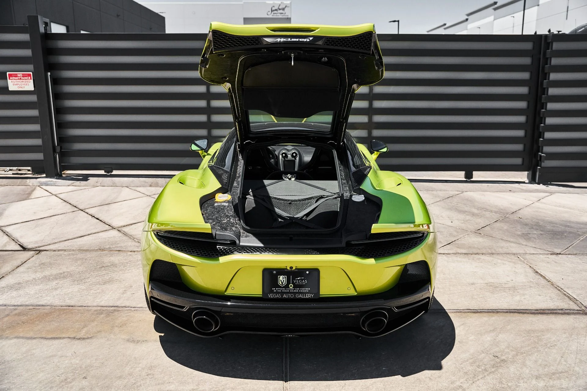 mph020_1213403757_Used_2023_Mc_Laren_GT_Base_1781809940_53b2d91081