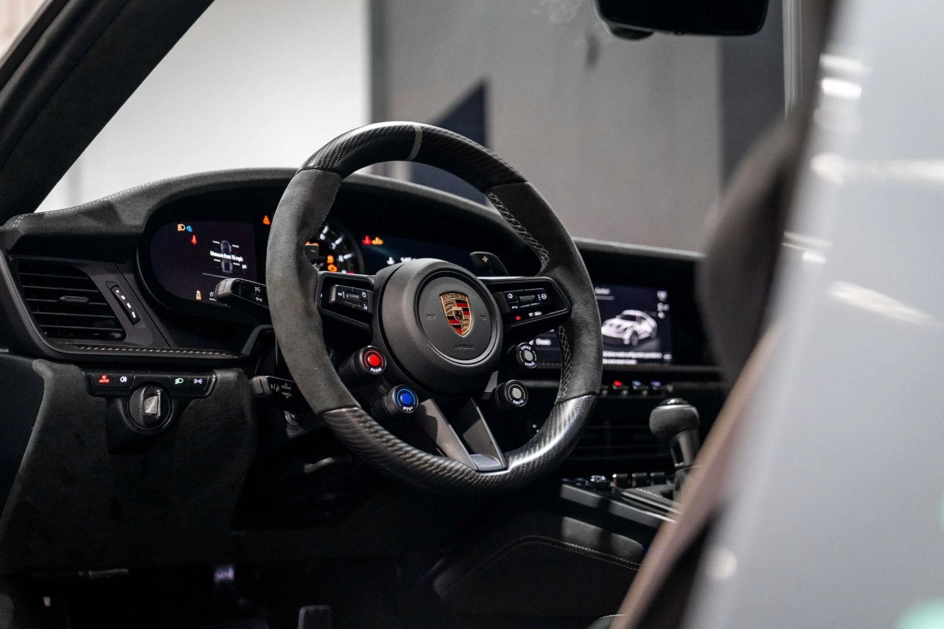 mph020_1220983200_Used_2024_Porsche_911_GT_3_RS_Arctic_Grey_Weissach_Package_1768063557_4ccc51fadf