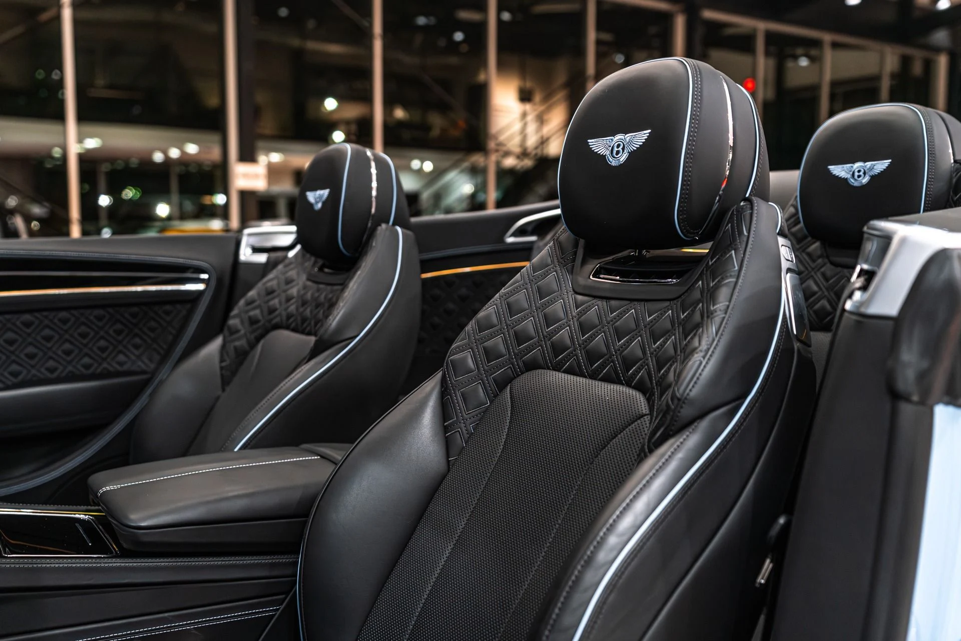 mph020_1234251947_13117_p21_l_5e24fc3929