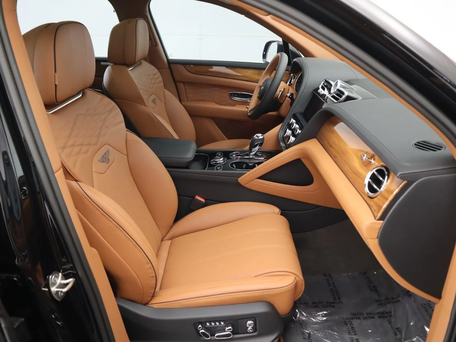 mph020_1236566414_new_2025_bentley_bentayga_v8awd_8119_22910537_21_1024_11b3bab563