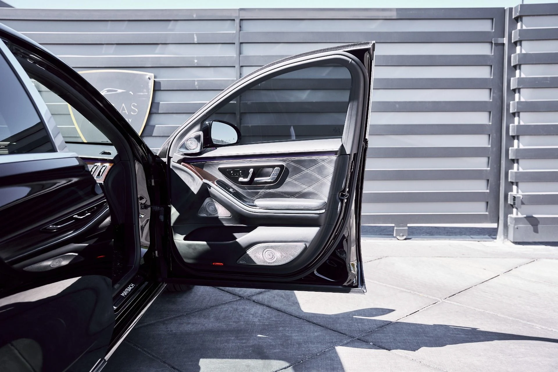 mph020_1239417802_Used_2021_Mercedes_Benz_S_Class_Maybach_S_580_1773278673_7cd424a7eb