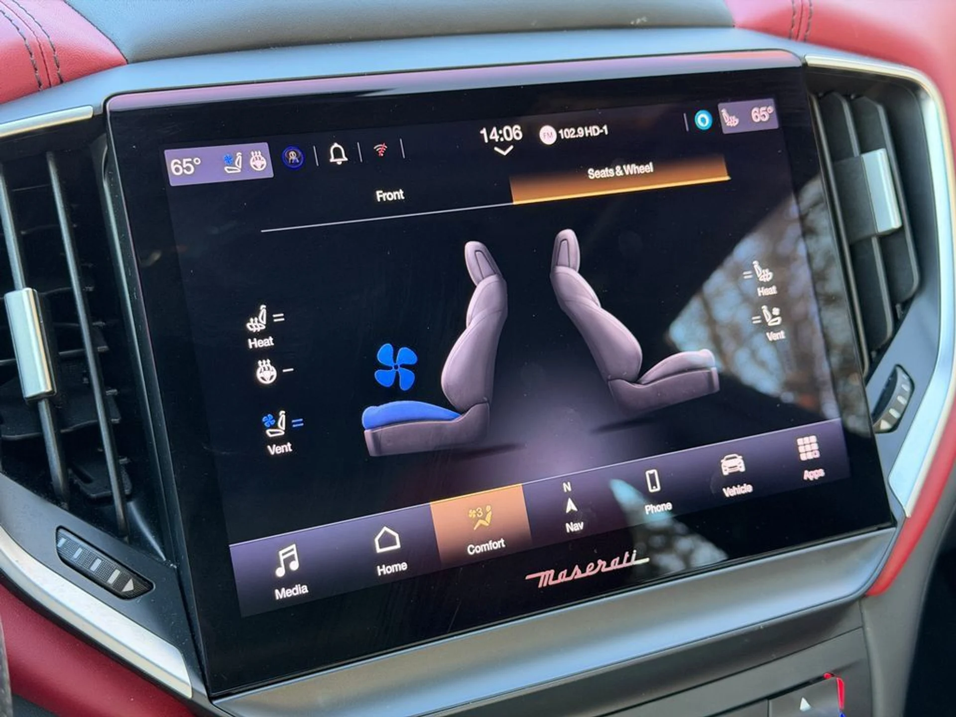 mph020_1239745450_e9dd5d12ea664685864350312ce3c25f_9a6afc0f03