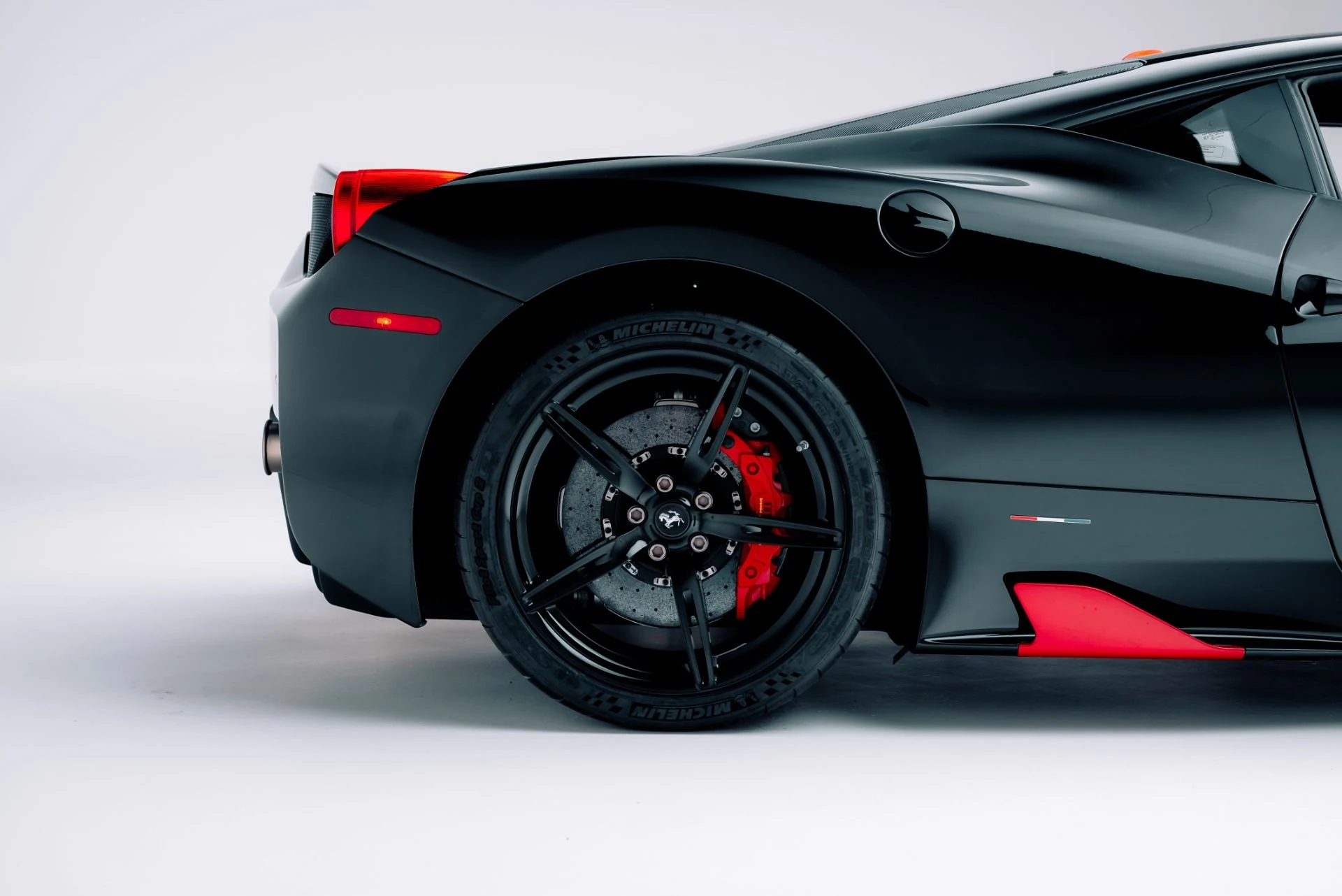 mph020_1246990928_Used_2015_Ferrari_458_Speciale_1763680204_92fccbf251