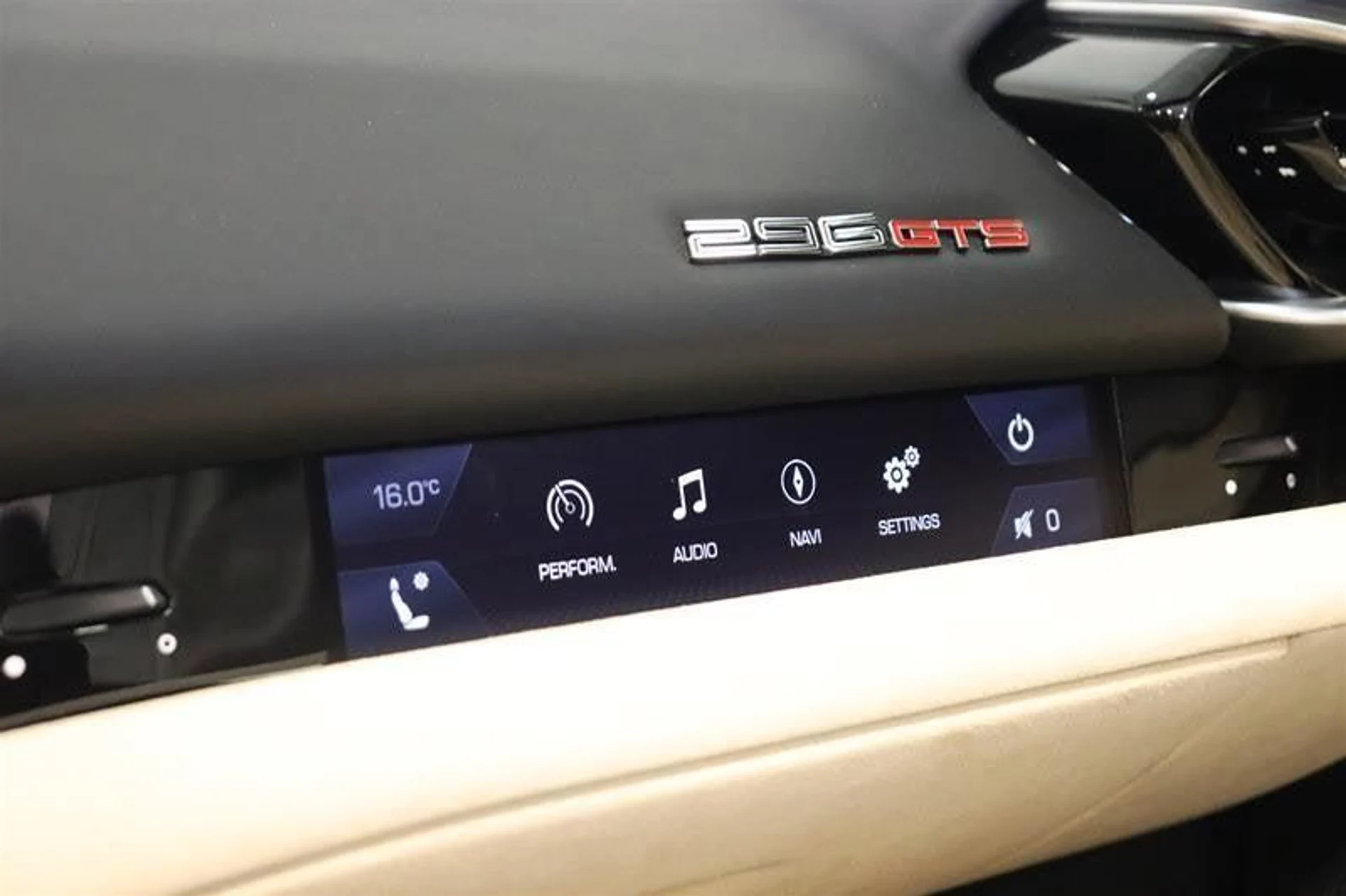 mph020_1249325855_Used_2023_Ferrari_296_GTS_Base_1785931040_5404f7ac87