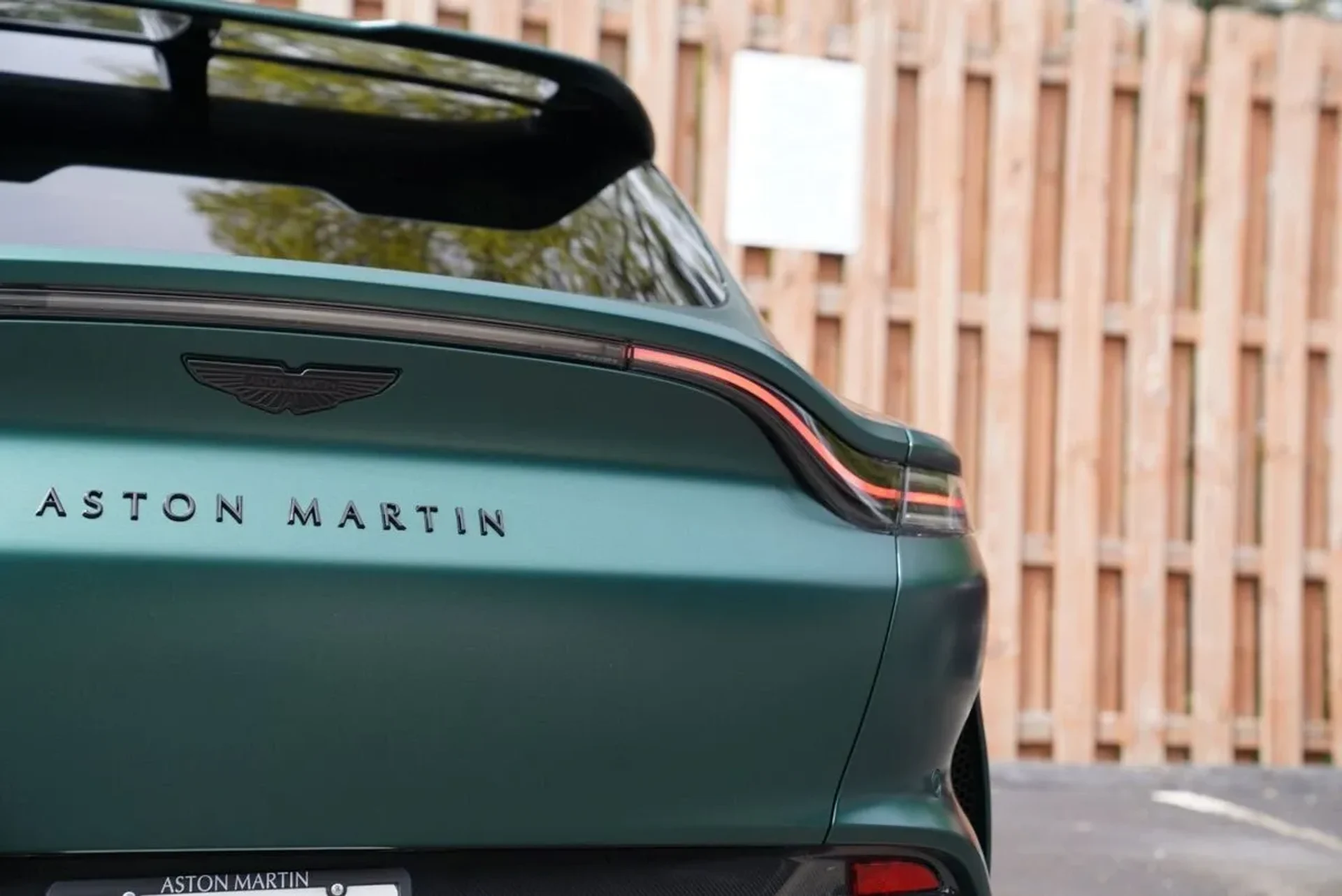 mph020_1254566071_whlq37r2pqzxx7ro9ywcrn52b21p_94a915a62d