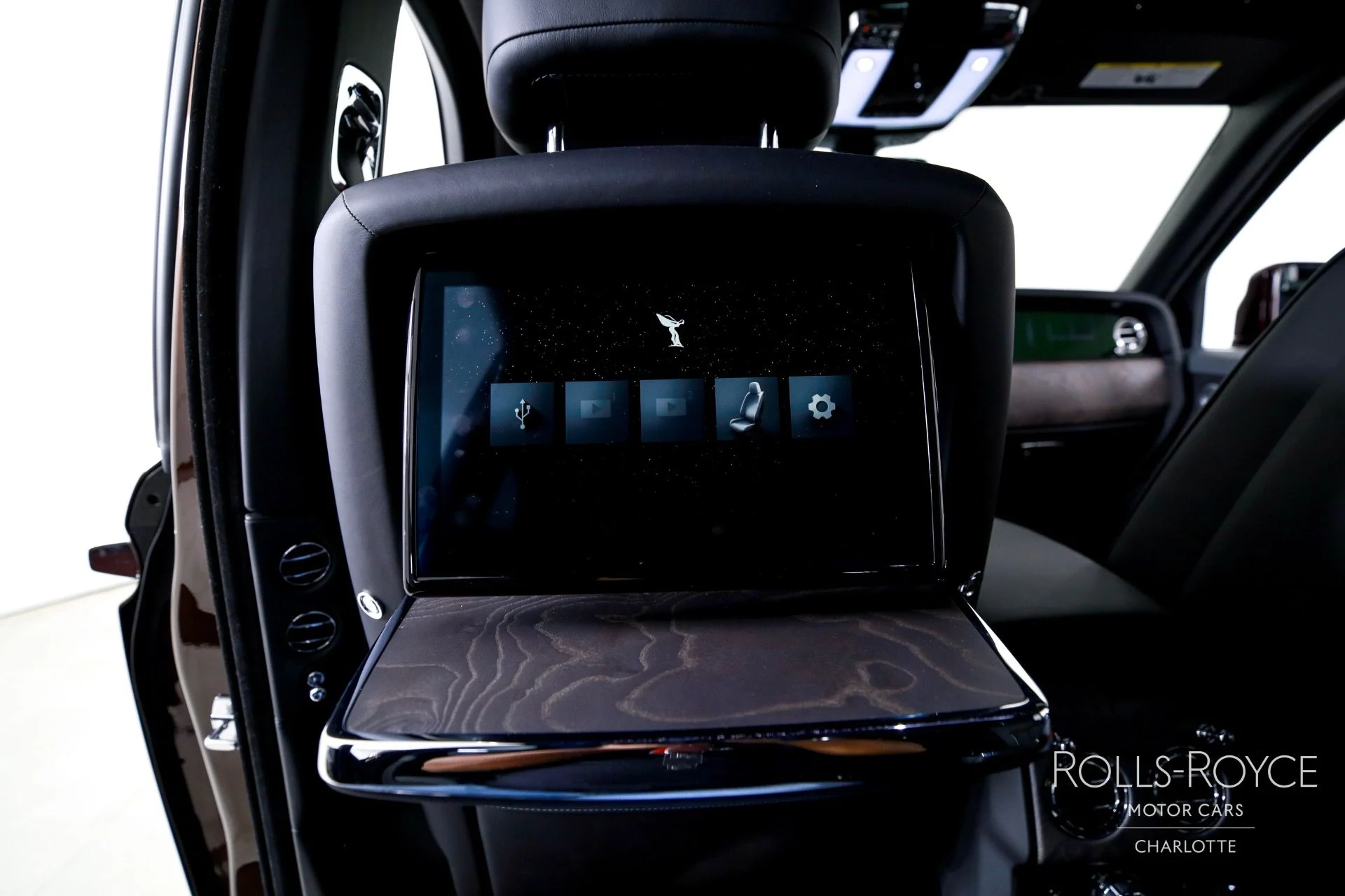 mph020_1264316036_Used_2025_Rolls_Royce_Cullinan_1757716745_b1ddbf35c8