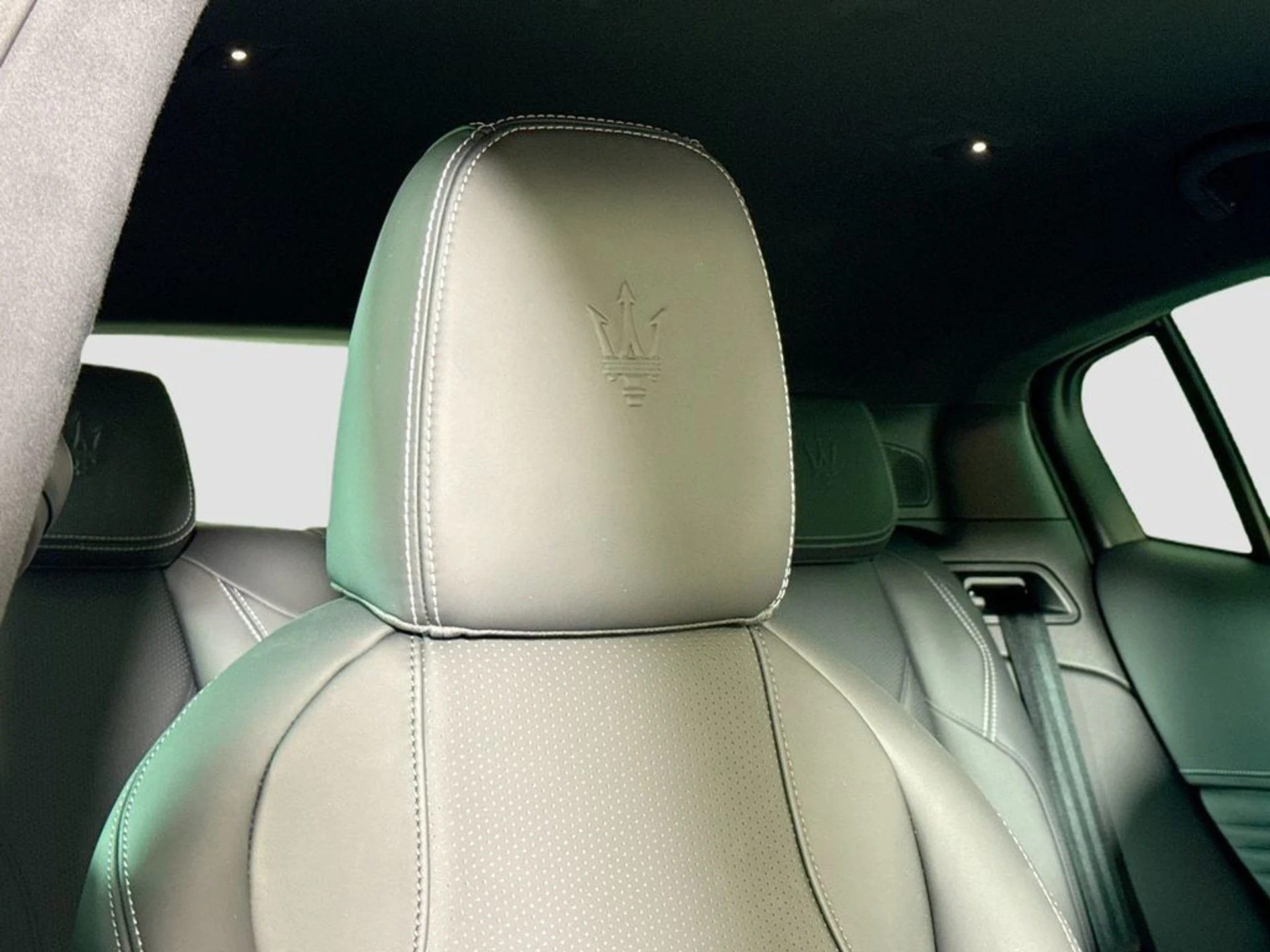 mph020_1266865954_new_2026_maserati_grecale_modenaawd_11350_23011455_21_1024_9eb86d8a20