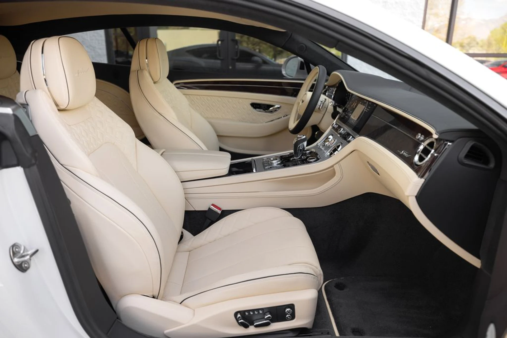 mph020_1267196459_8b7234c73703cf3f50a42b1cca0f52f1x_9c6e6e7693