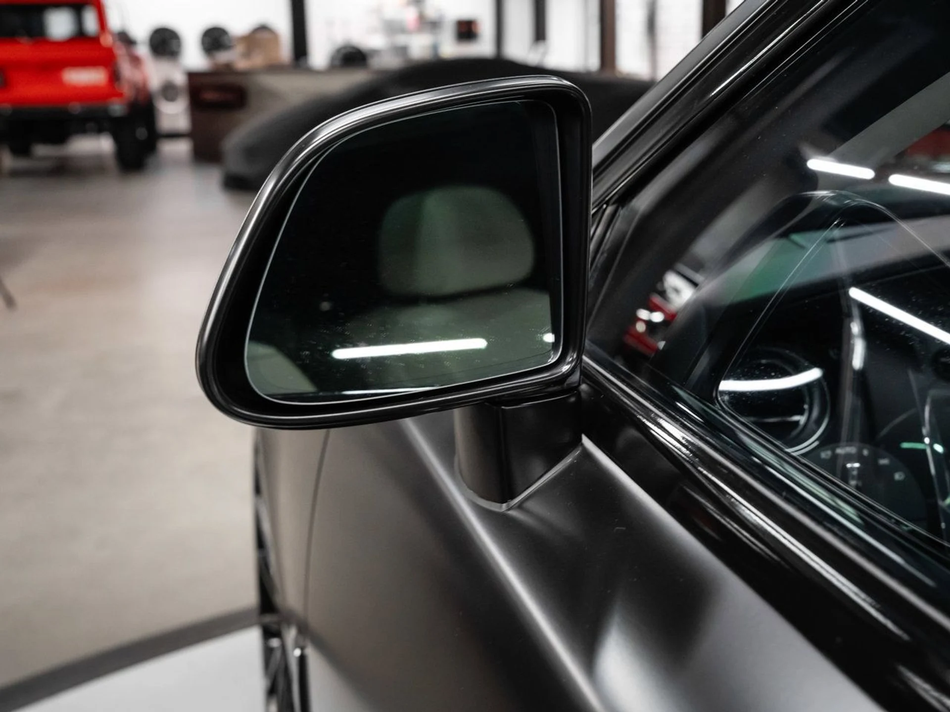 mph020_1269825311_rolls_royce_ghost_2012_86c1e80eb6
