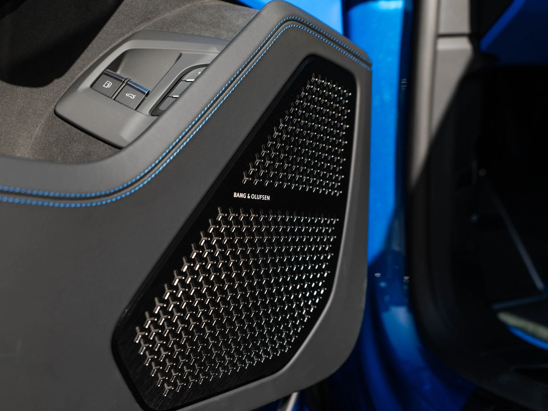 mph020_1271612051_c8f6032d88674bb58631913231466049_feb8780c80