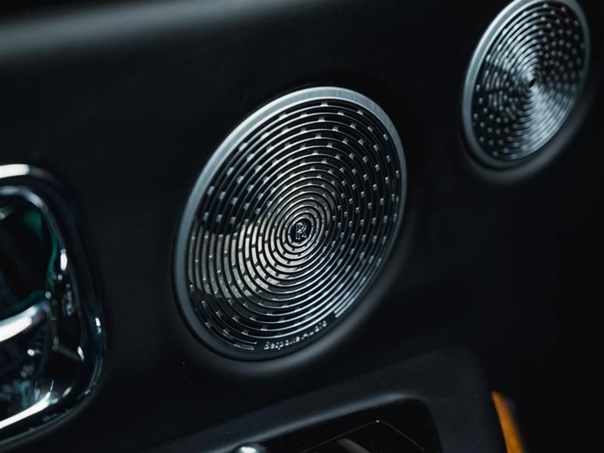 mph020_127370537_z2ual1id_f9ea666ae4