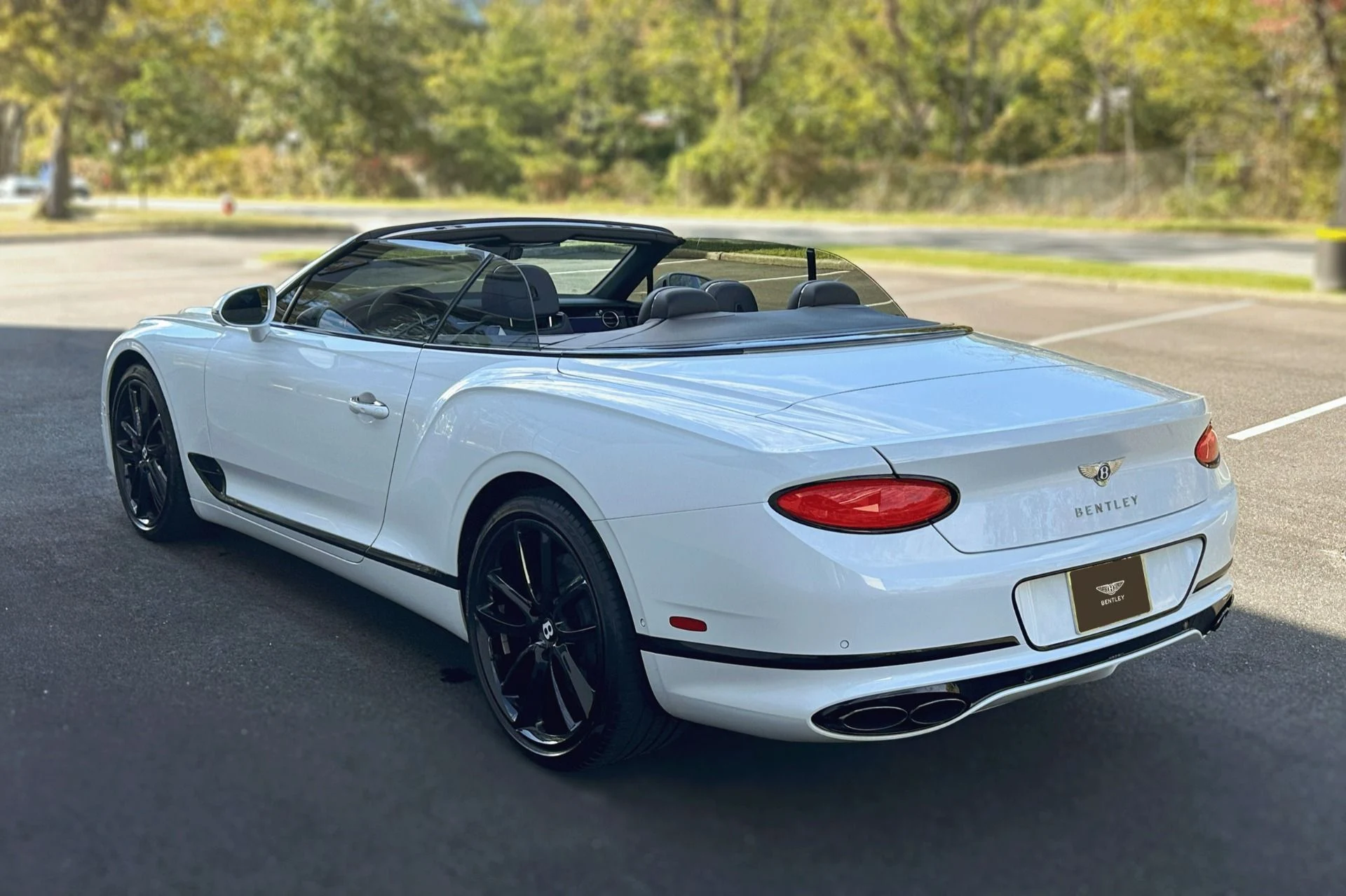 mph020_1277887593_Used_2022_Bentley_Continental_GTC_V8_1760707480_7af53501f5