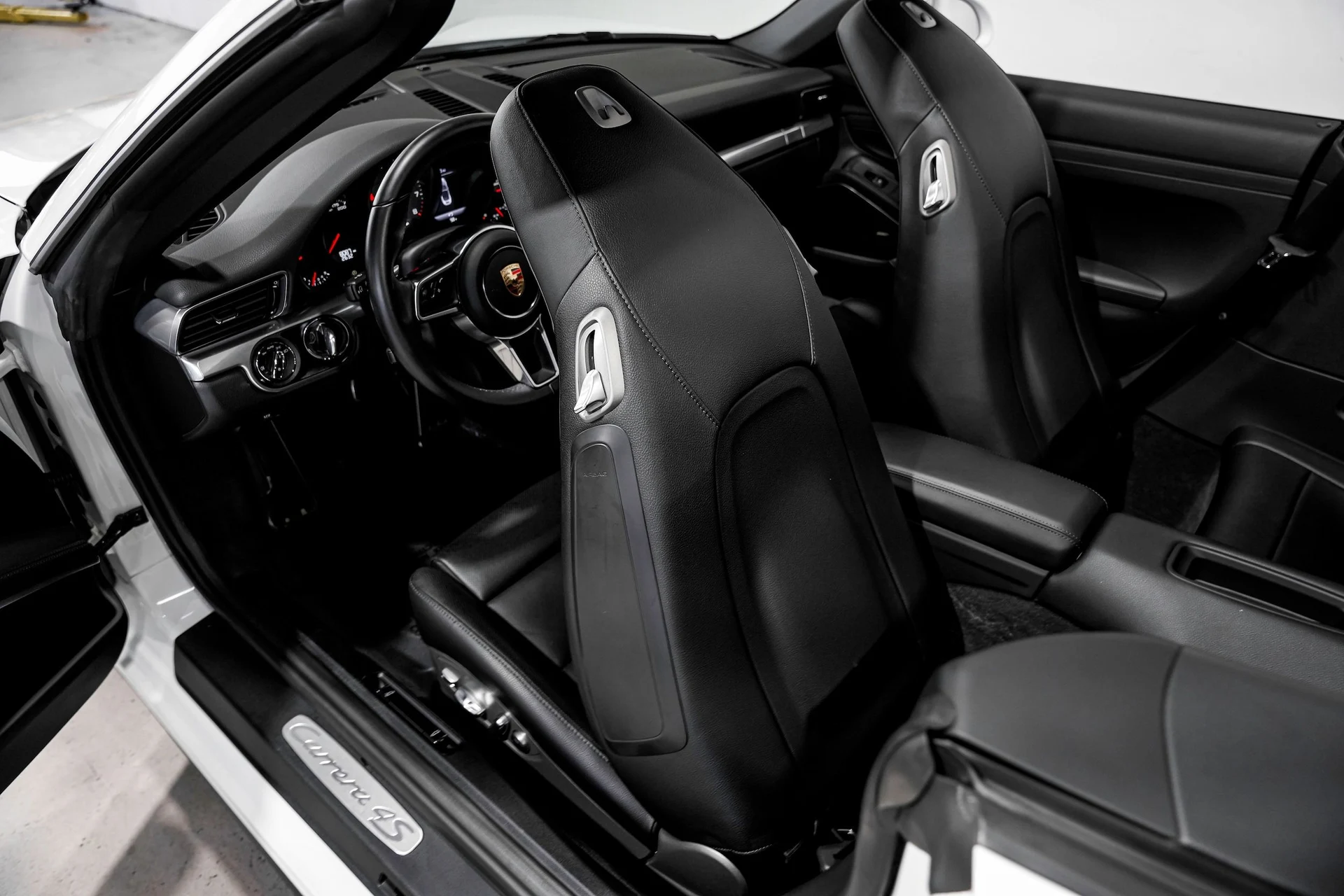 mph020_1279120577_43ddf599447976a4c43efc6fef1f8d80x_eaea0b0372