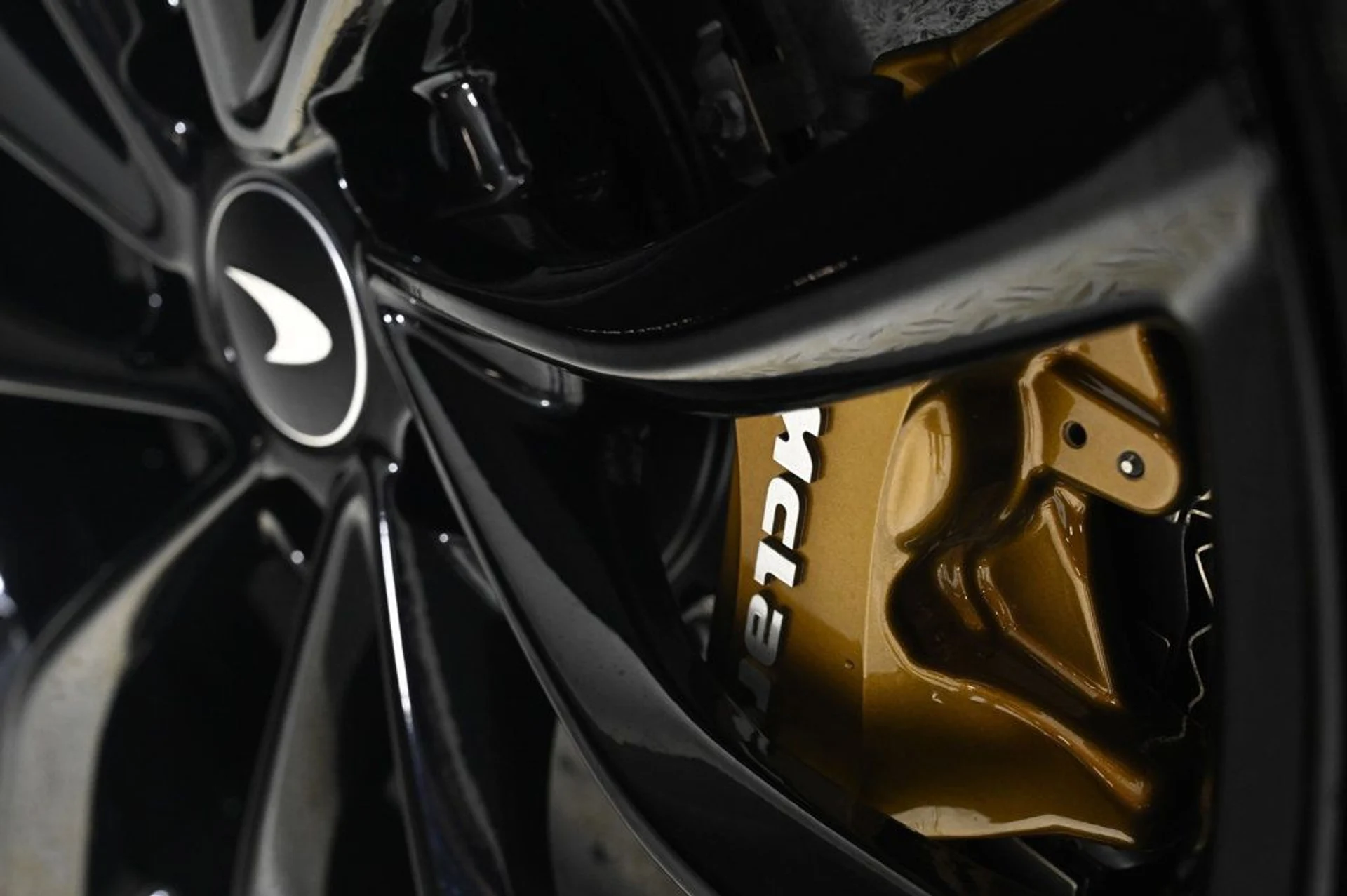 mph020_1280095502_new_2025_mclaren_gts_techluxcoupe_11350_22948321_20_1024_85c394b600