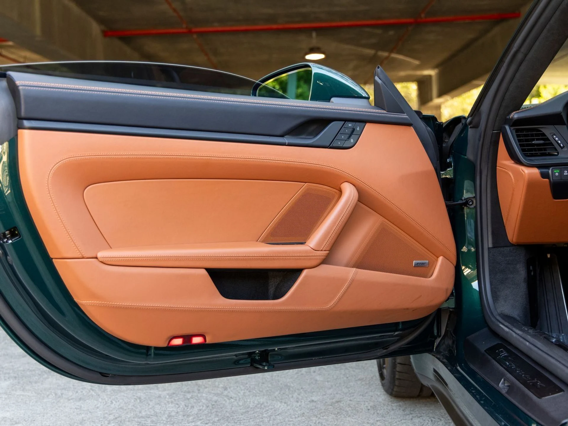 mph020_12815975_21_a158cc43fe