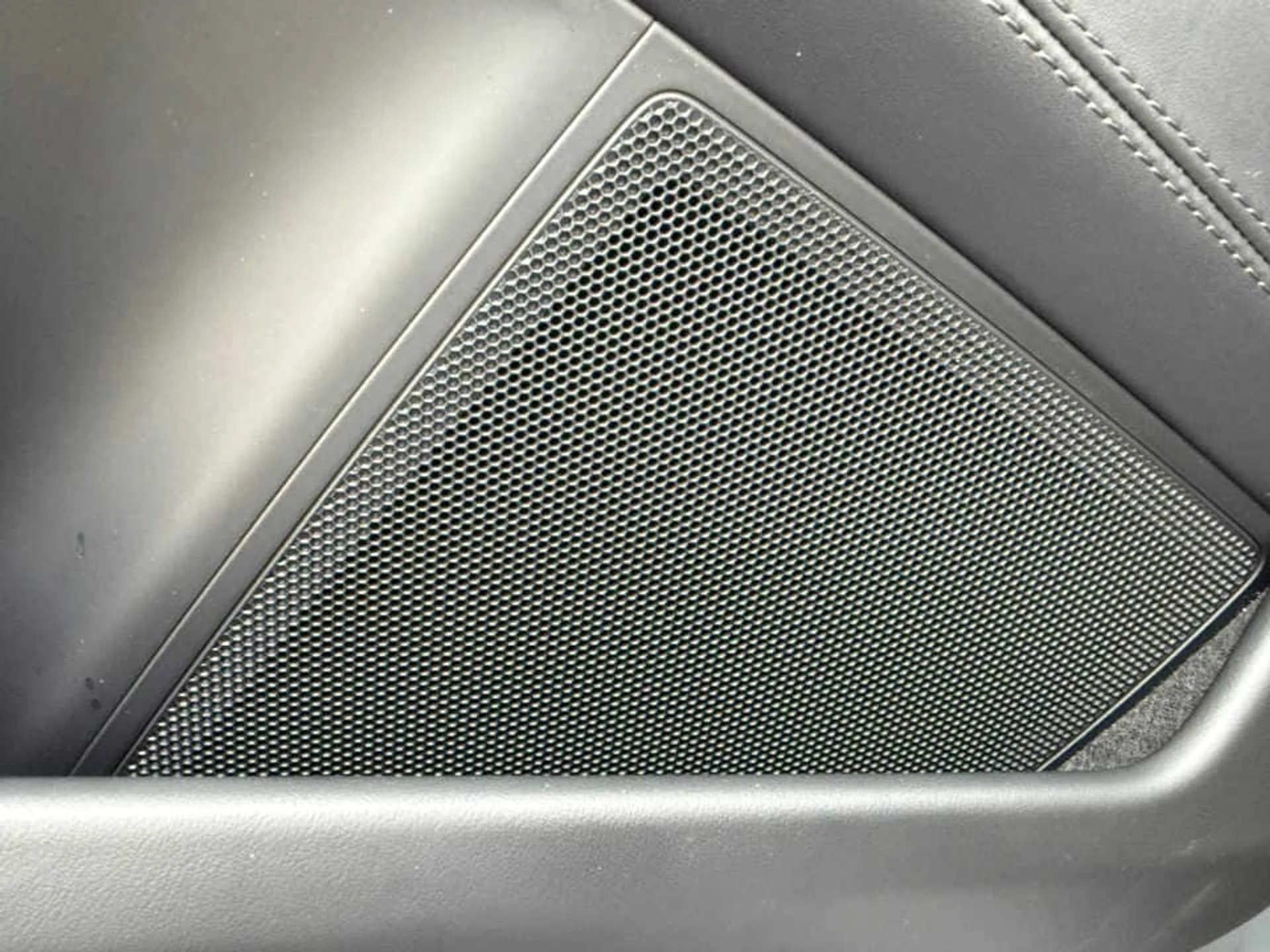 mph020_1287167848_de048f5c0d2b180d1aac7cc54a7fd85bx_331840213e