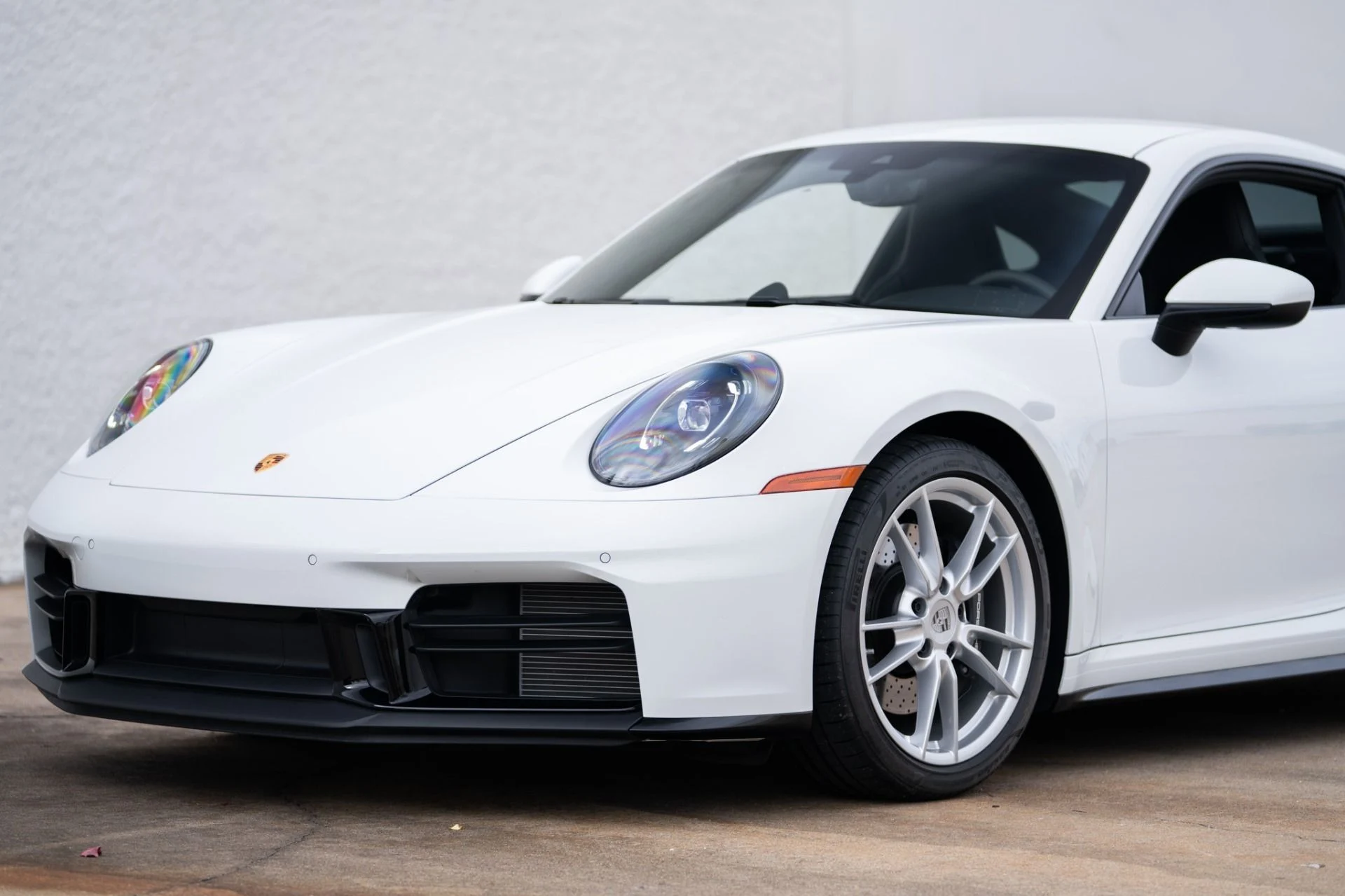 mph020_1289293623_Used_2025_Porsche_911_Carrera_1768944020_2e5f3b4175