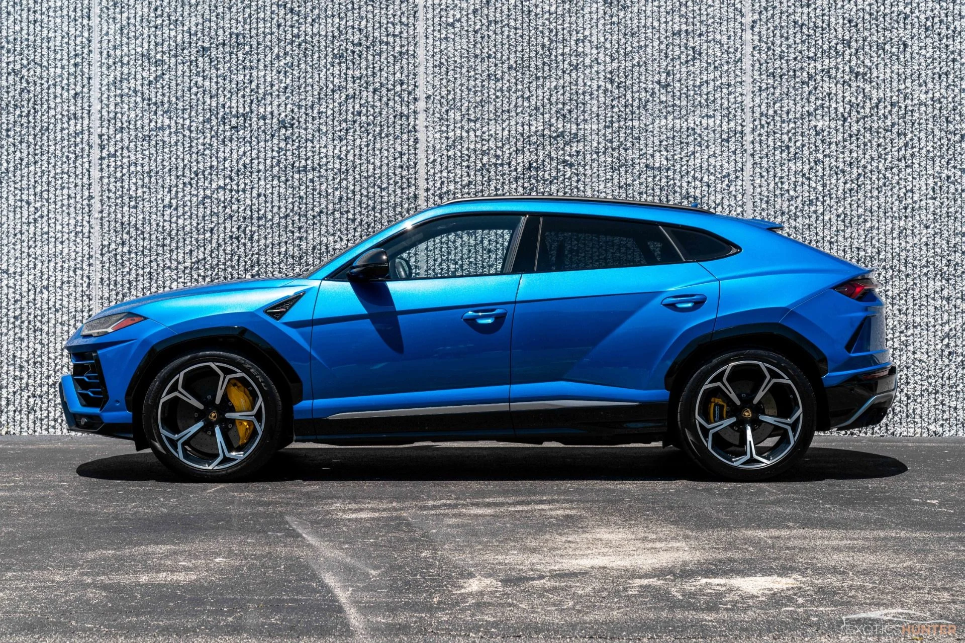 mph020_1289410755_Used_2019_Lamborghini_Urus_HIGH_266_K_Sticker_w_EVERY_Desirable_Option_1683572182_44d21964bf